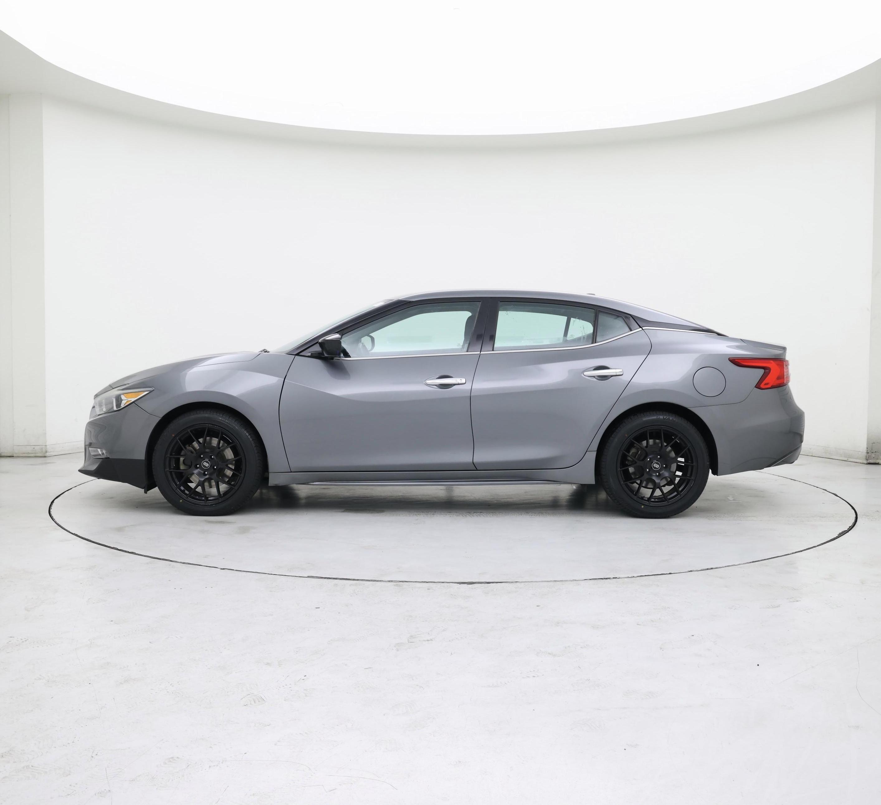 Thumbnail: 2016 Nissan Maxima - 3