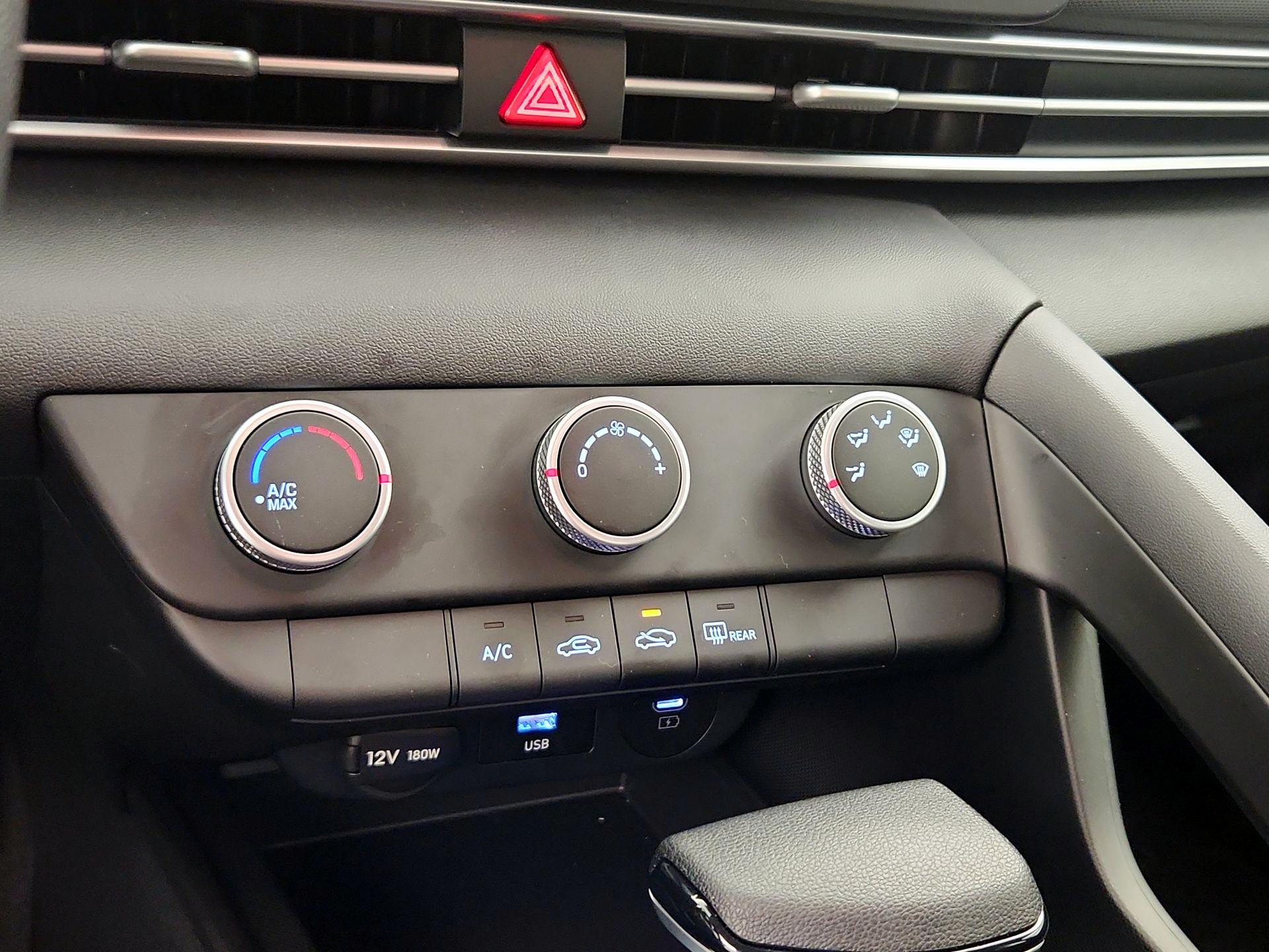 Thumbnail: 2025 Hyundai Elantra - 16