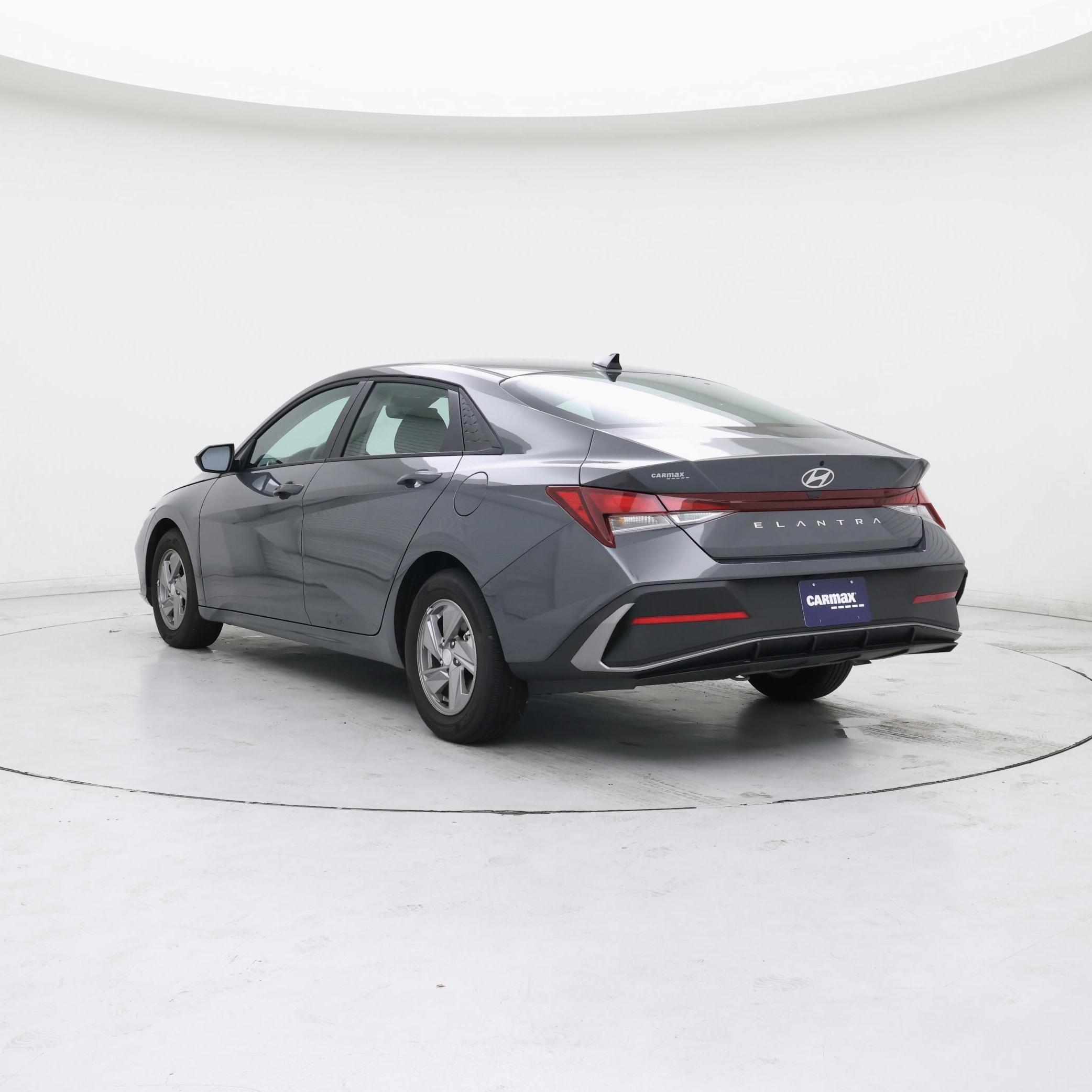 Thumbnail: 2025 Hyundai Elantra - 2