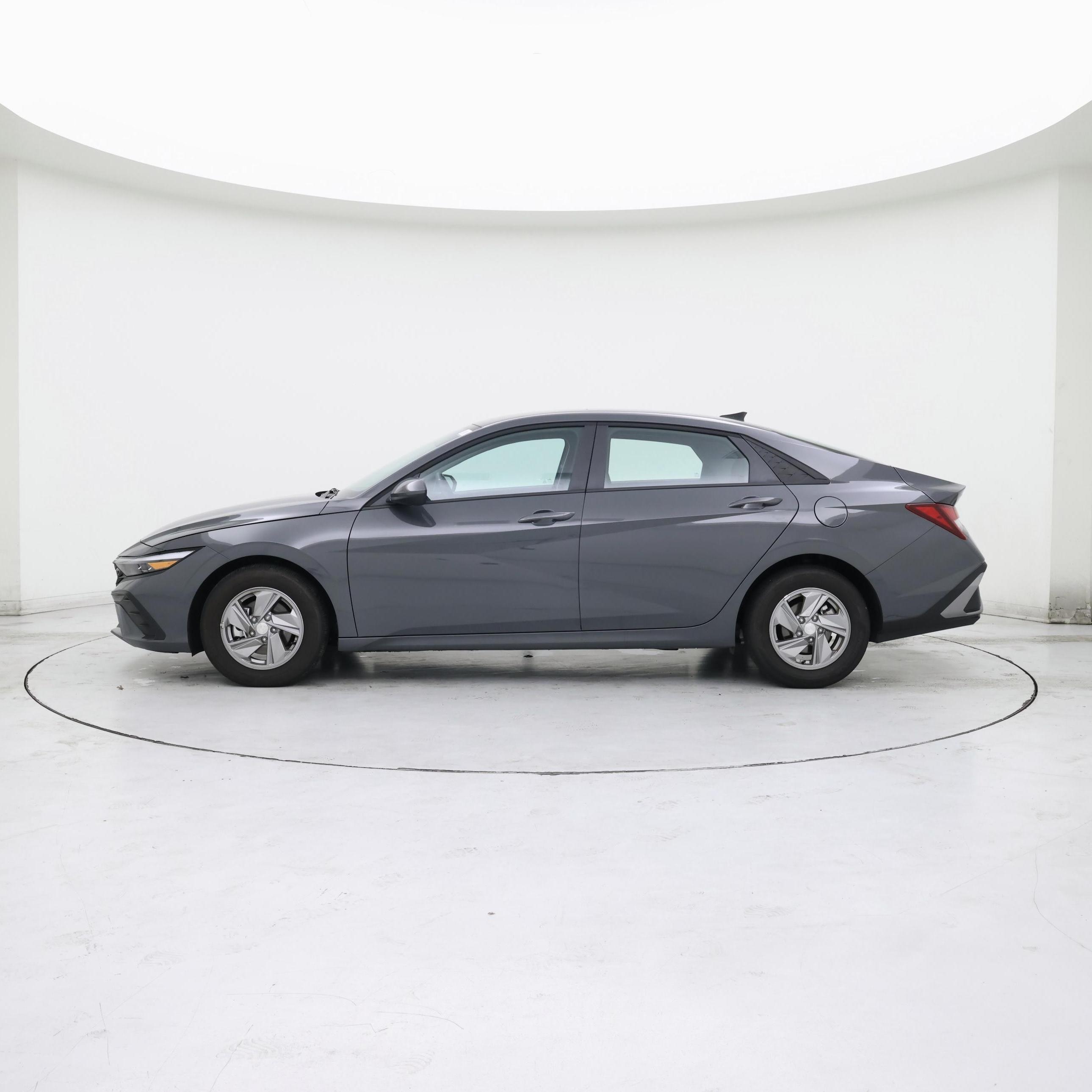 Thumbnail: 2025 Hyundai Elantra - 3