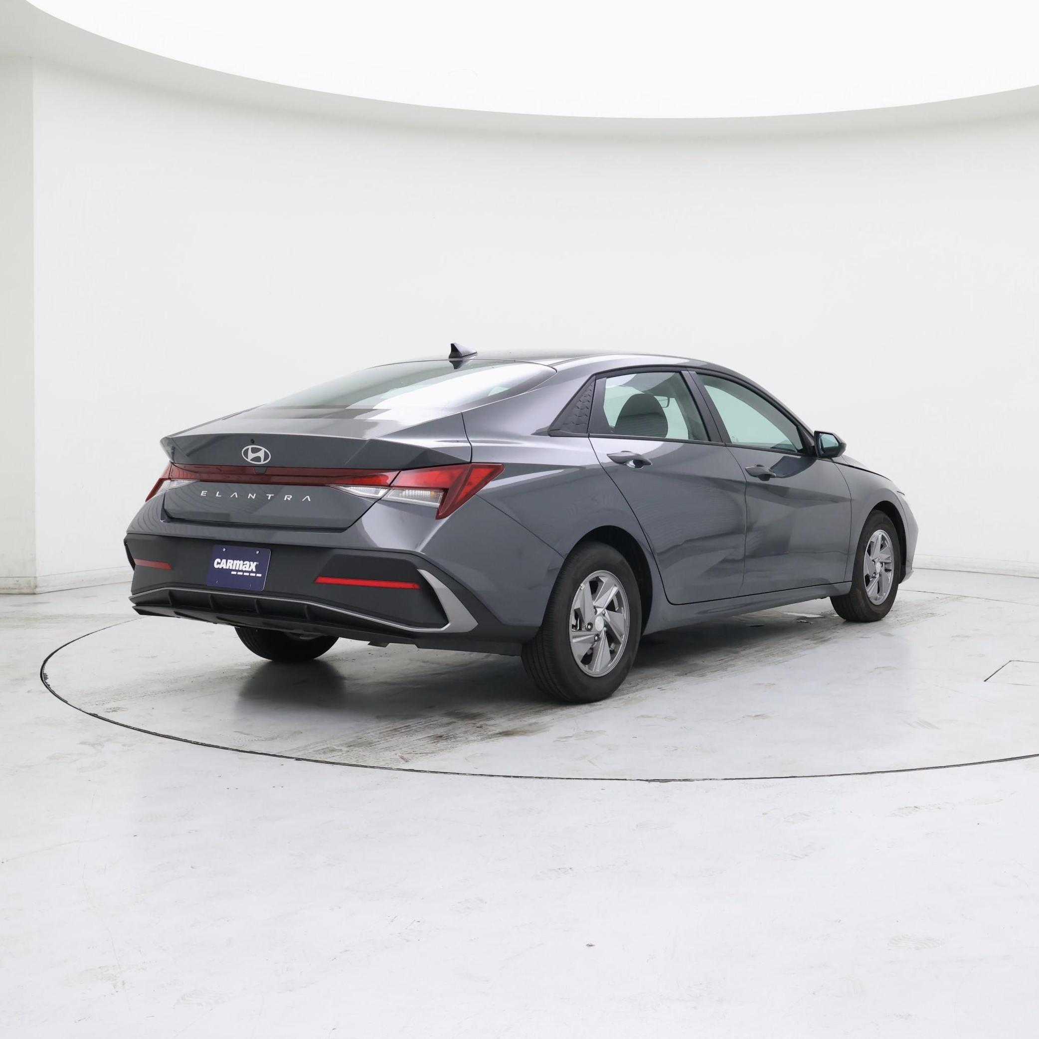 Thumbnail: 2025 Hyundai Elantra - 8
