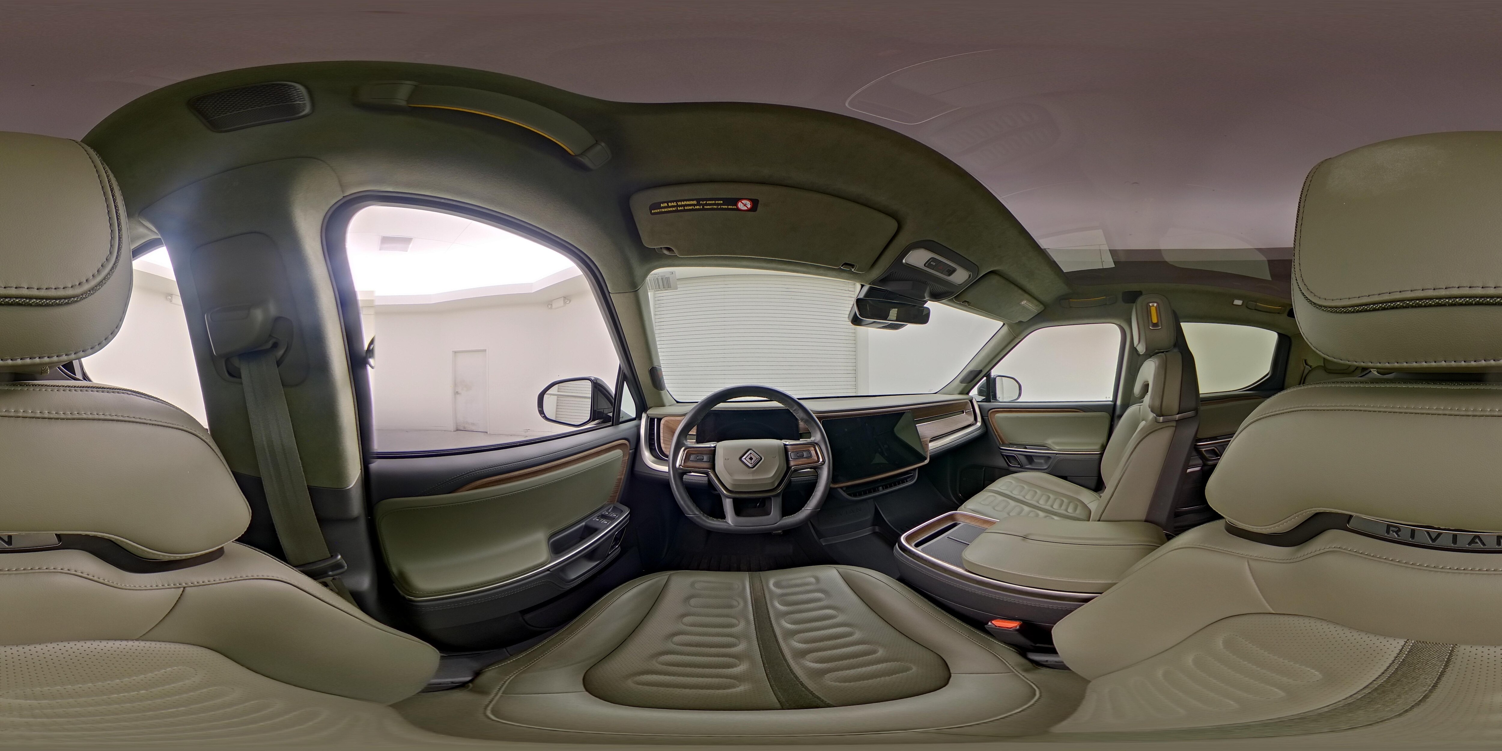2024 Rivian R1T Adventure - Photo 27