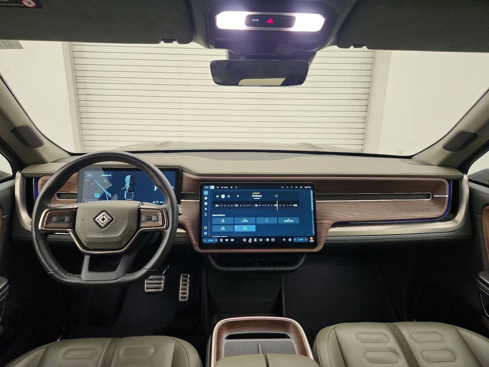2024 Rivian R1T Adventure - Photo 10