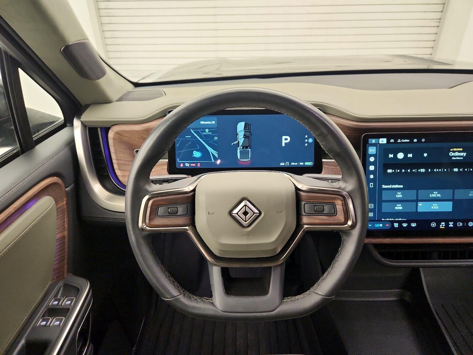 2024 Rivian R1T Adventure - Photo 11
