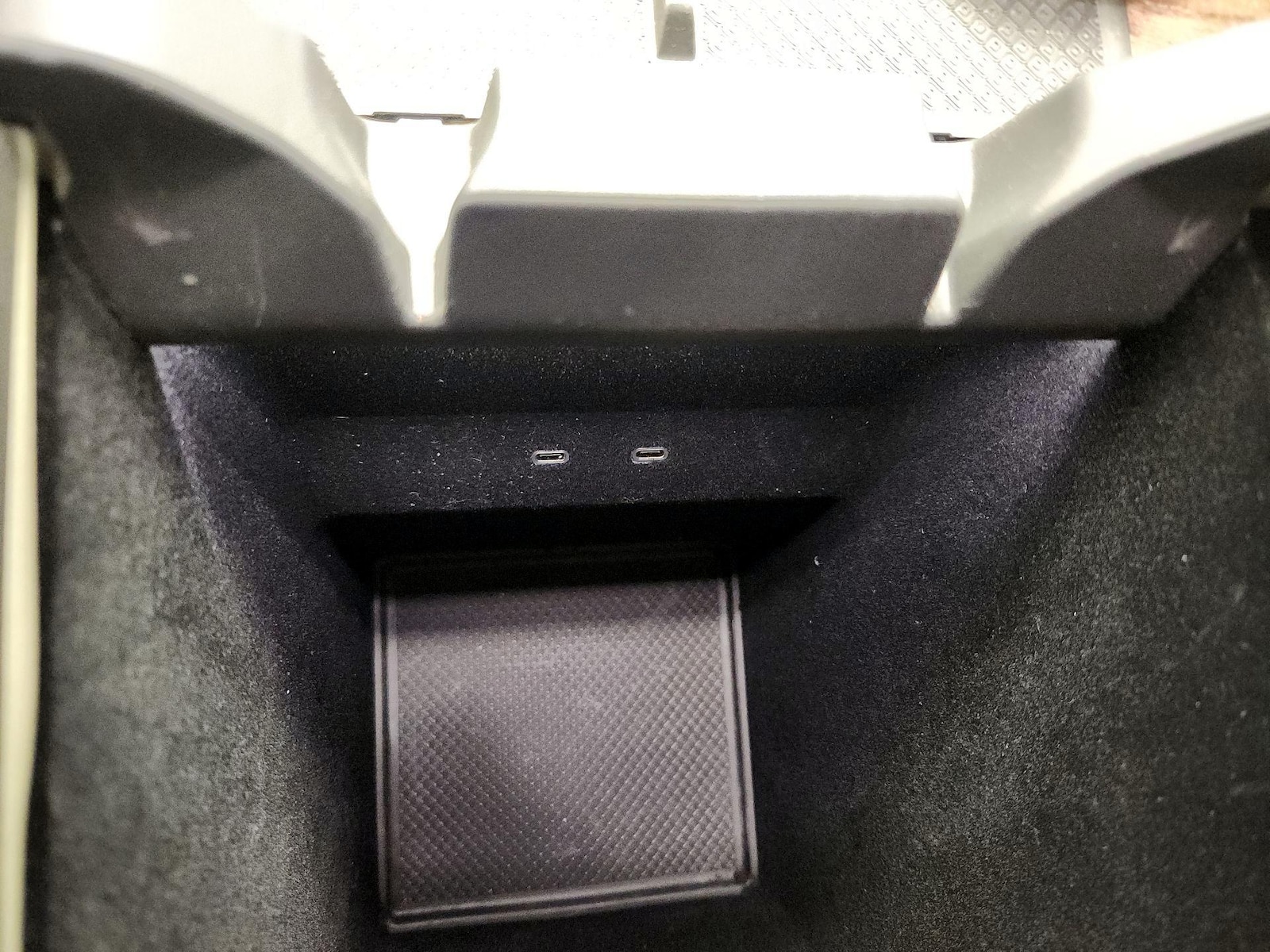 2024 Rivian R1T Adventure - Photo 18