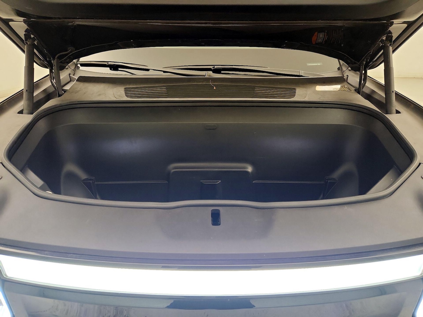 2024 Rivian R1T Adventure - Photo 23