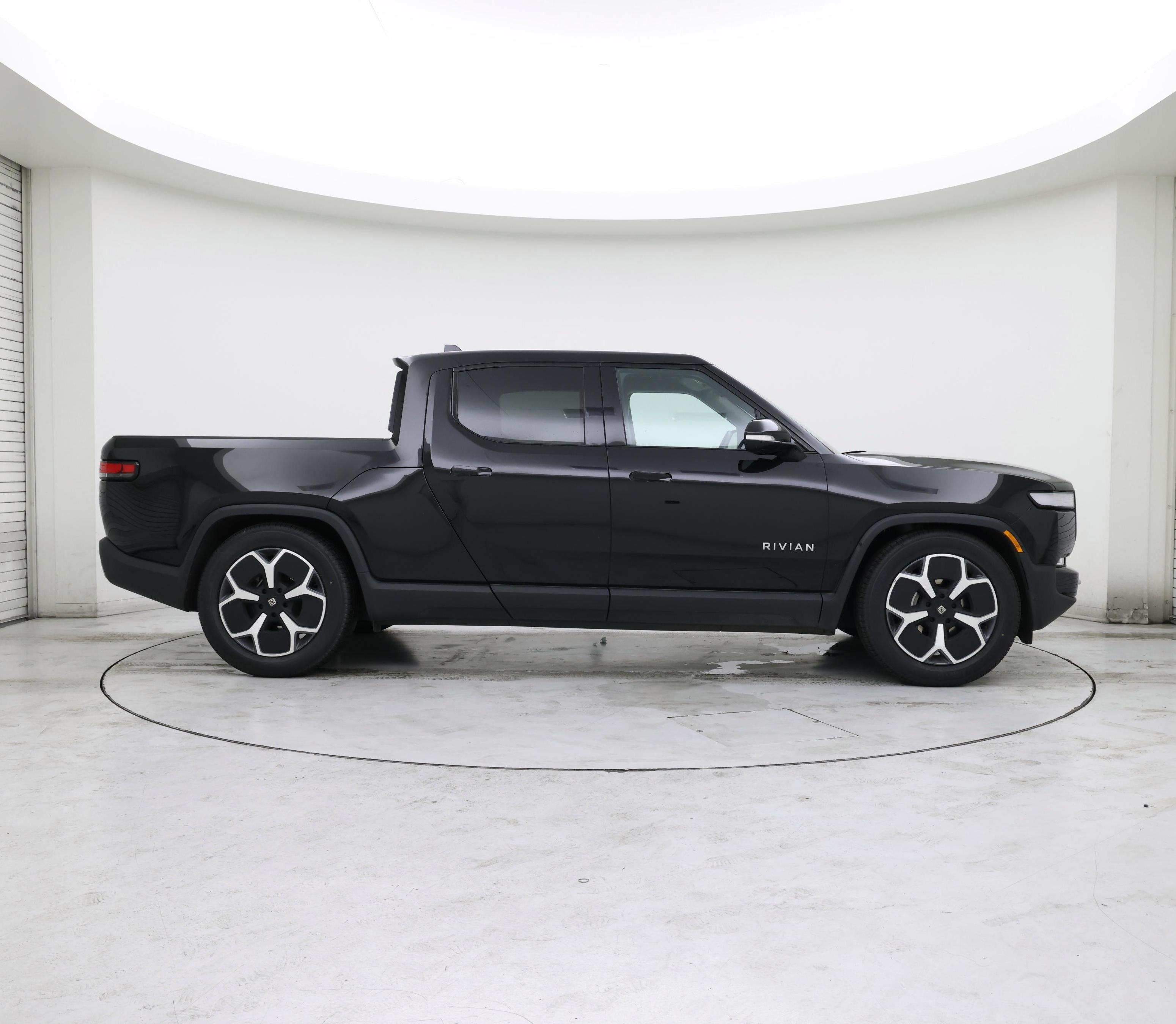 Thumbnail: 2024 Rivian R1T - 7