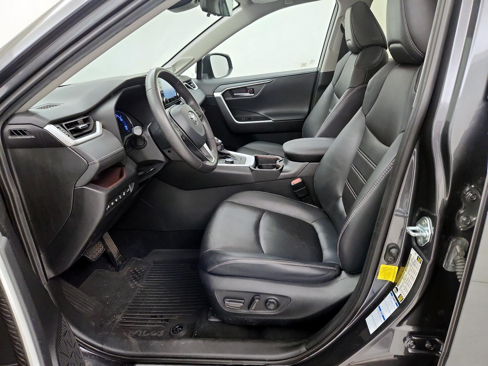 2021 Toyota RAV4 Limited - Photo 12