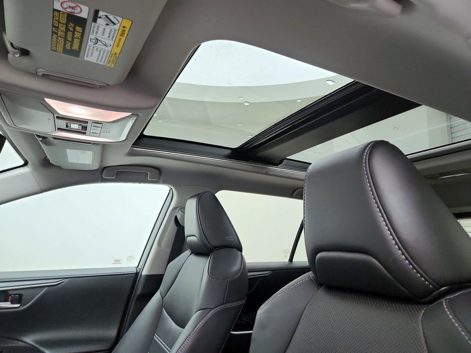 2021 Toyota RAV4 Limited - Photo 21