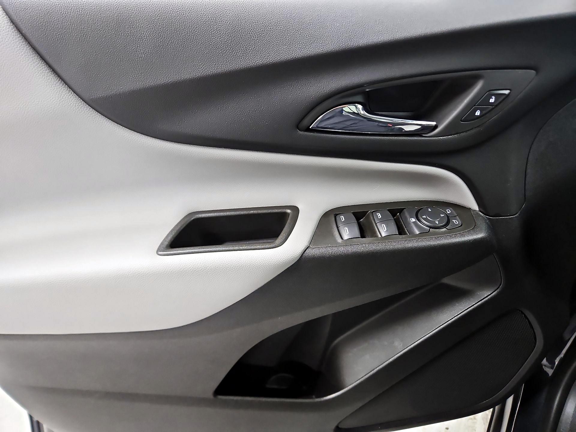 Thumbnail: 2023 Chevrolet Equinox - 12
