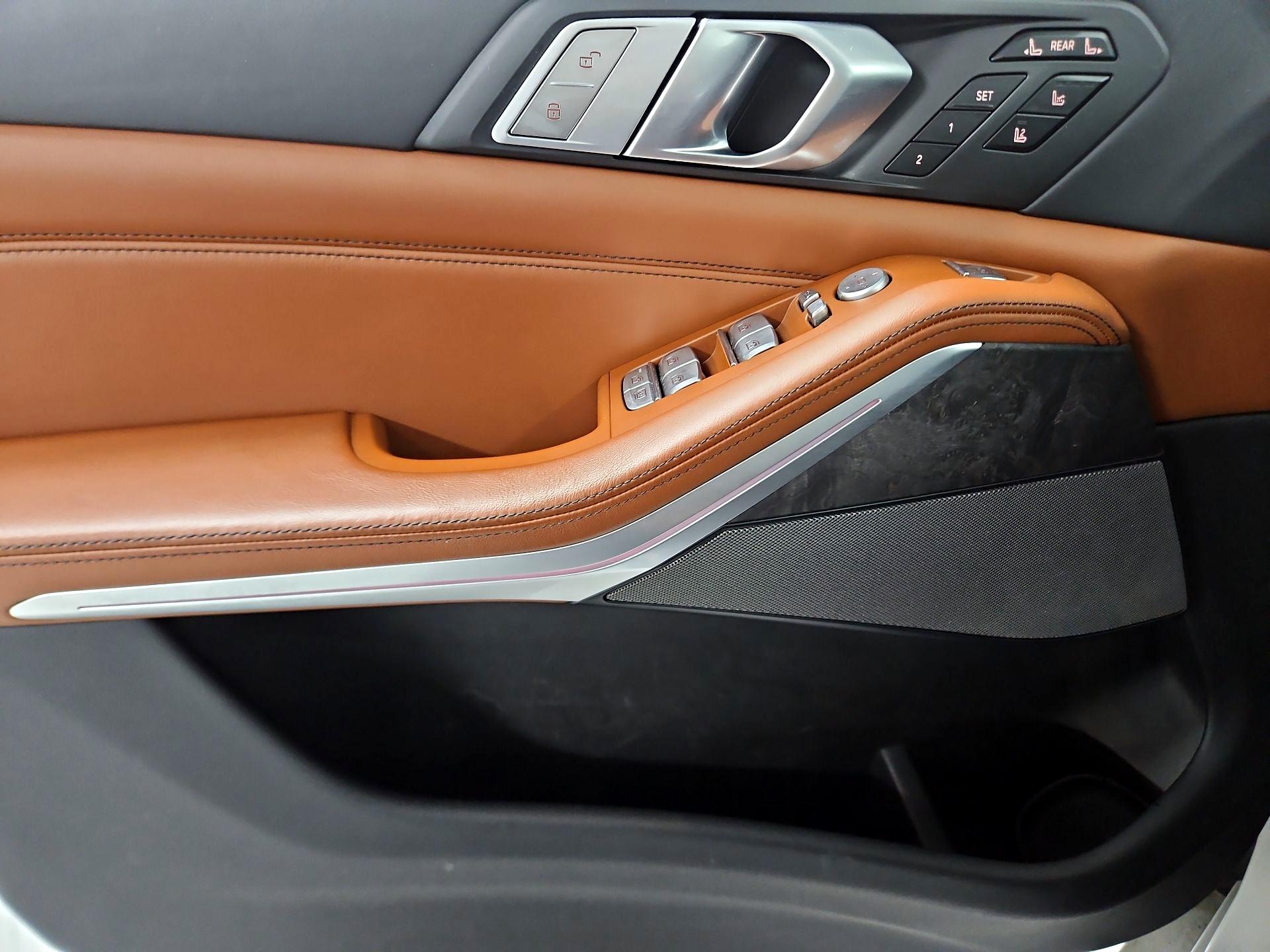 Thumbnail: 2020 BMW X7 - 12