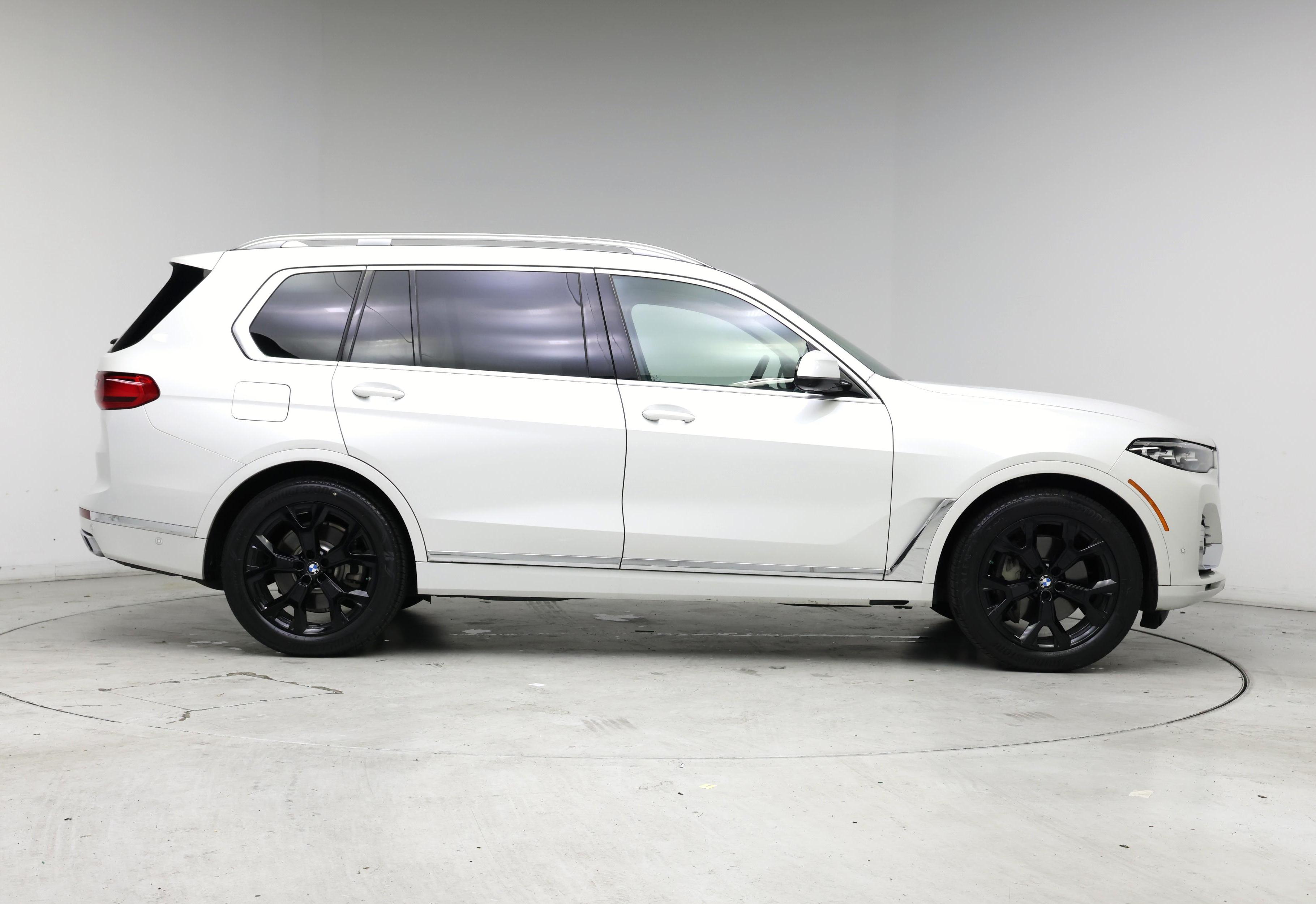 Thumbnail: 2020 BMW X7 - 7