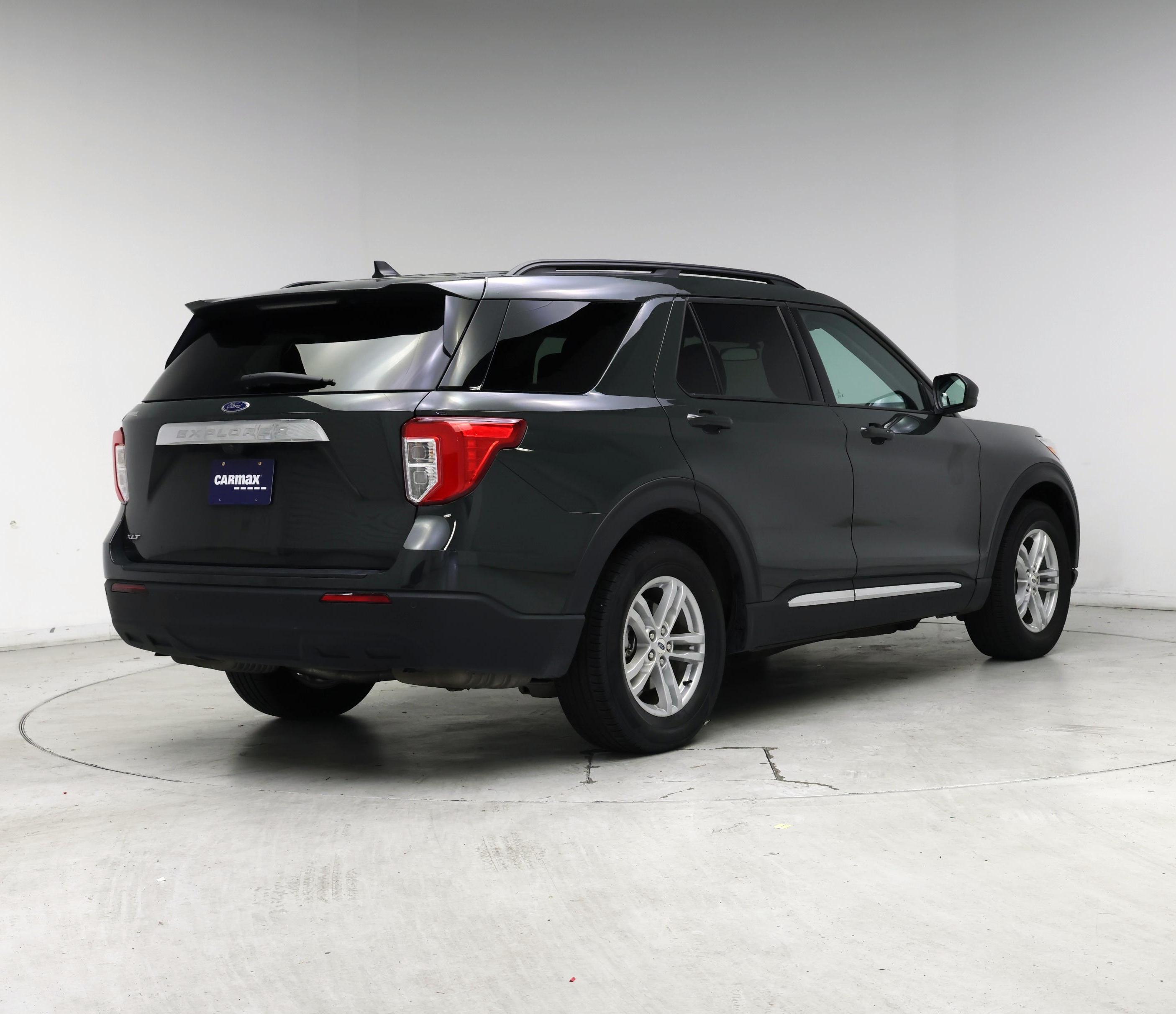 Thumbnail: 2023 Ford Explorer - 8