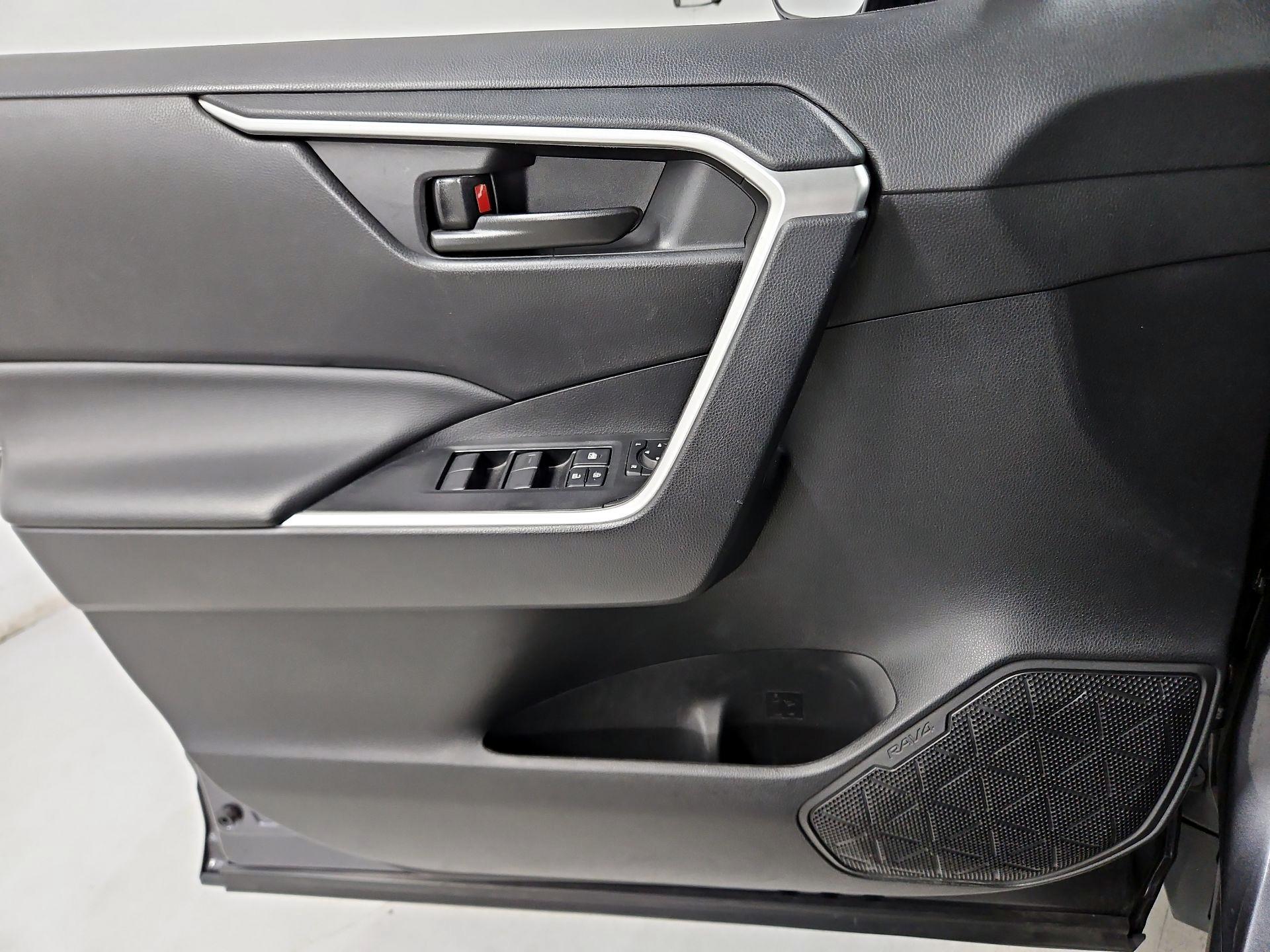 Thumbnail: 2024 Toyota RAV4 - 12