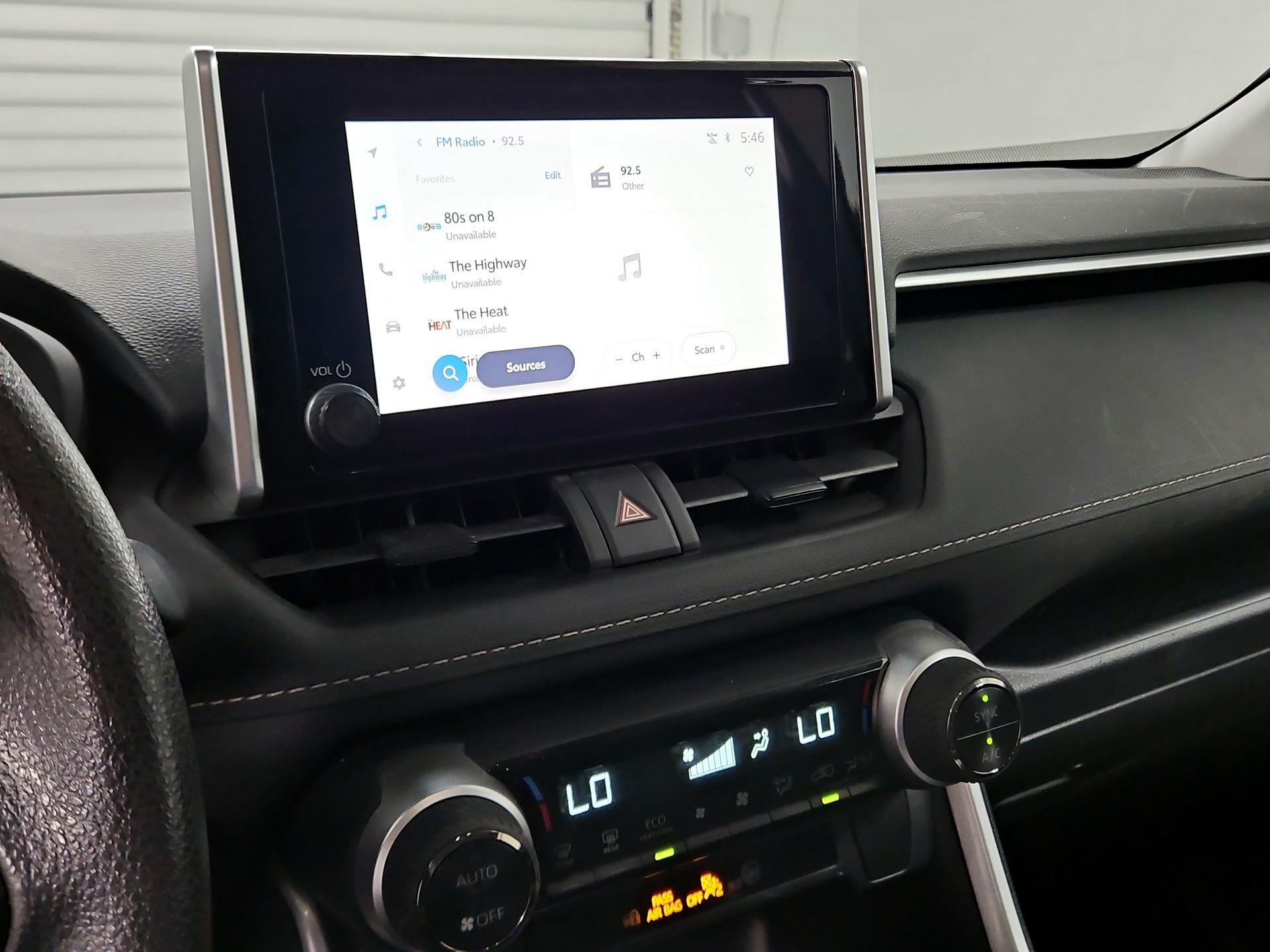 Thumbnail: 2024 Toyota RAV4 - 15