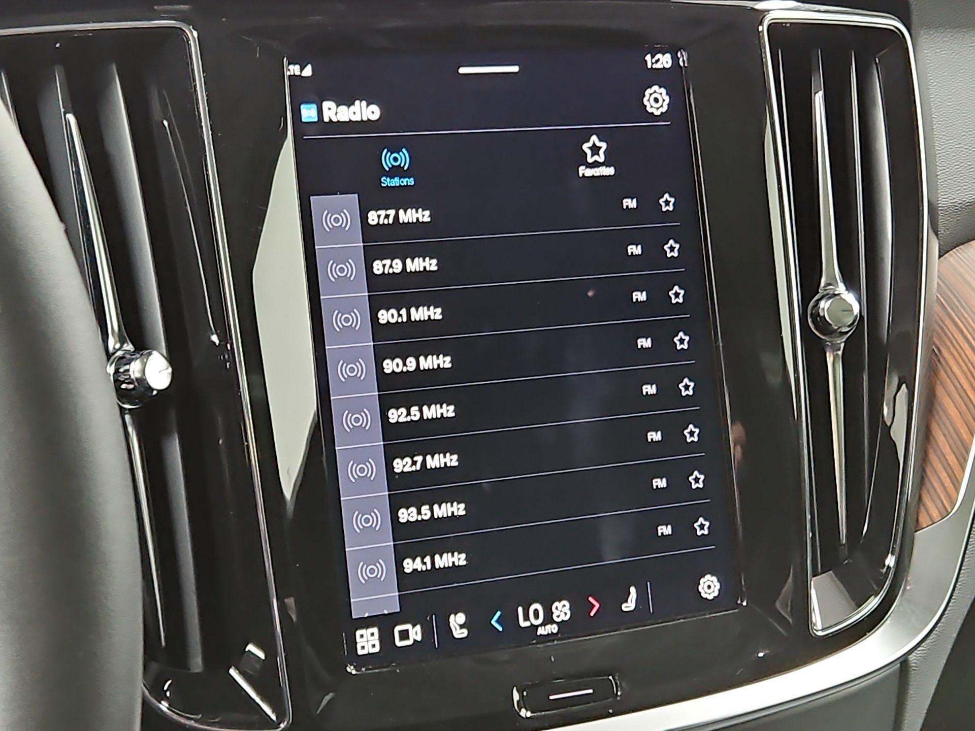 Thumbnail: 2025 Volvo S60 - 15
