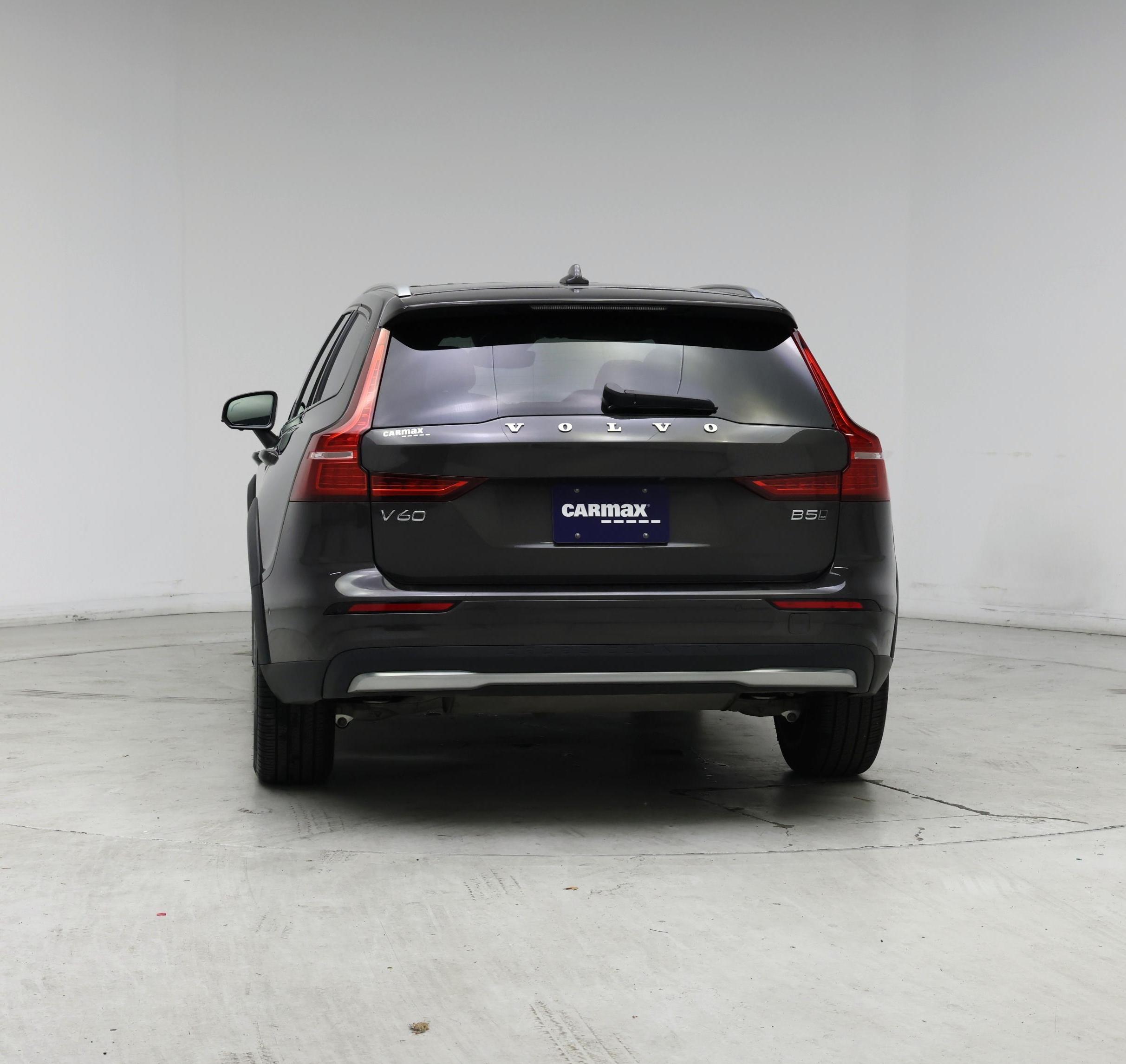 Thumbnail: 2025 Volvo S60 - 6