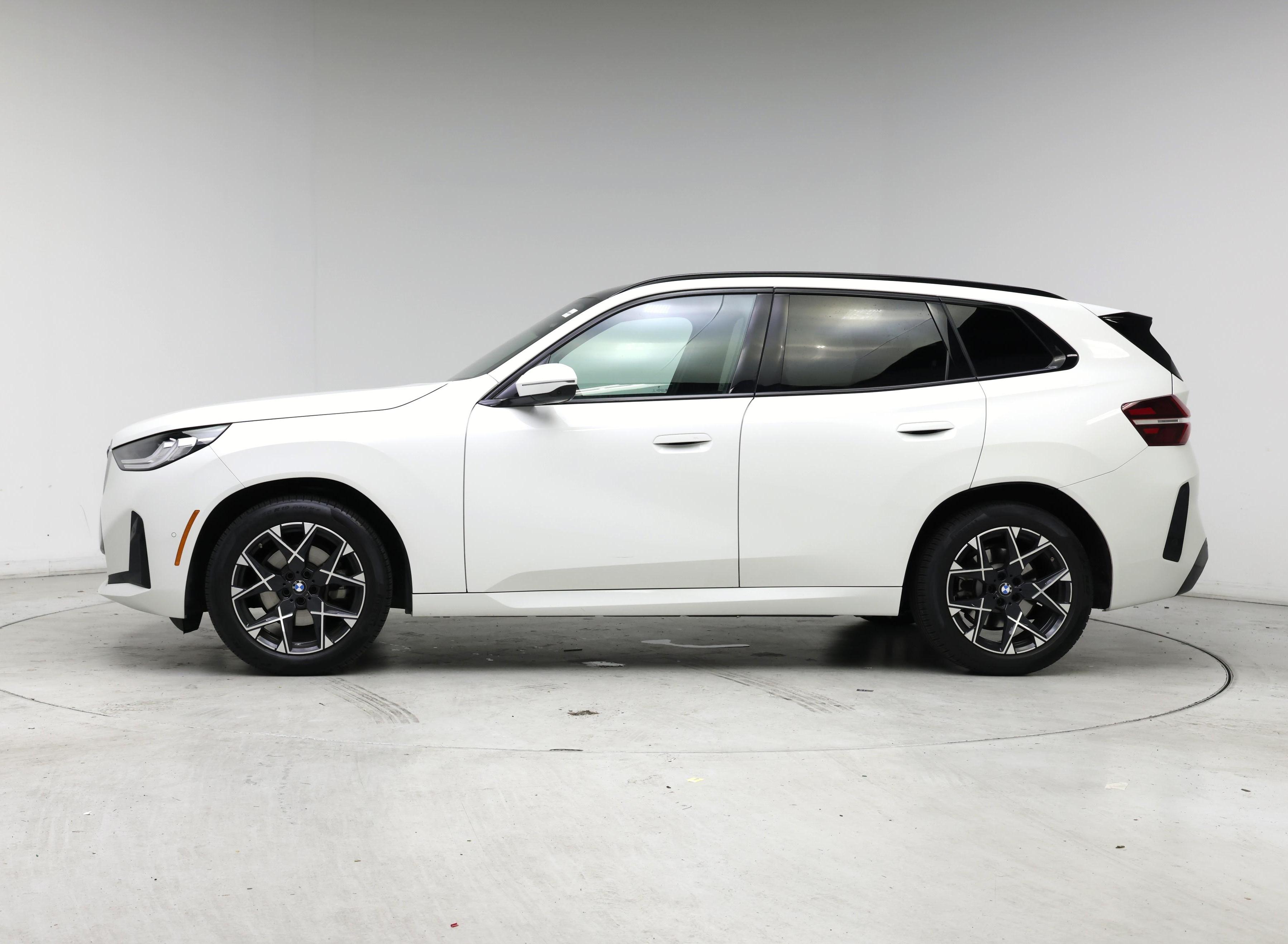 Thumbnail: 2025 BMW X3 - 3