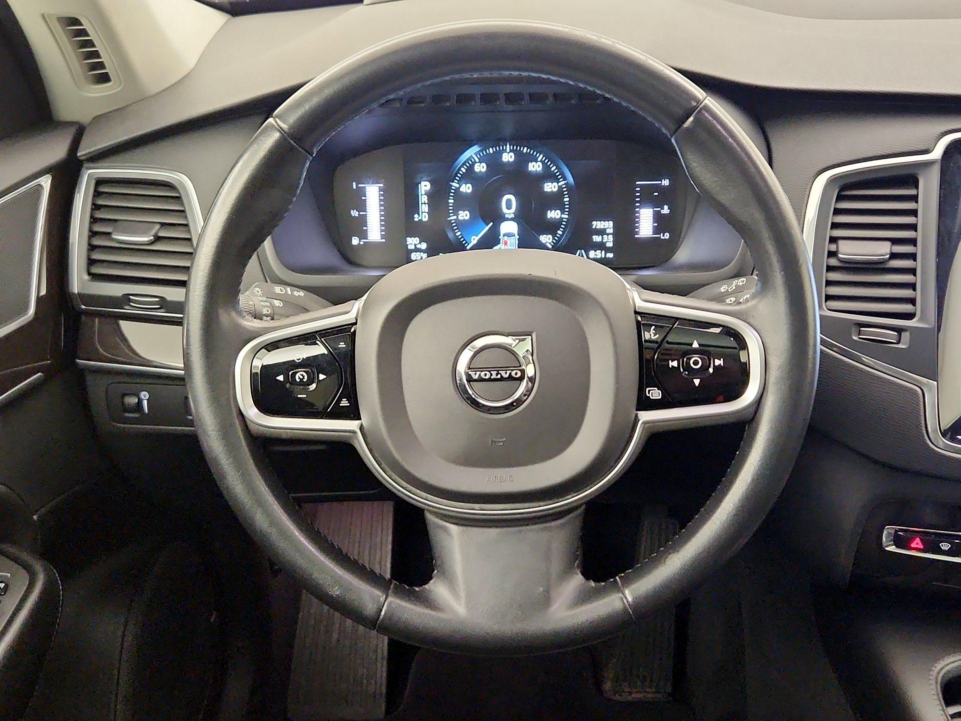 Thumbnail: 2019 Volvo XC90 - 10