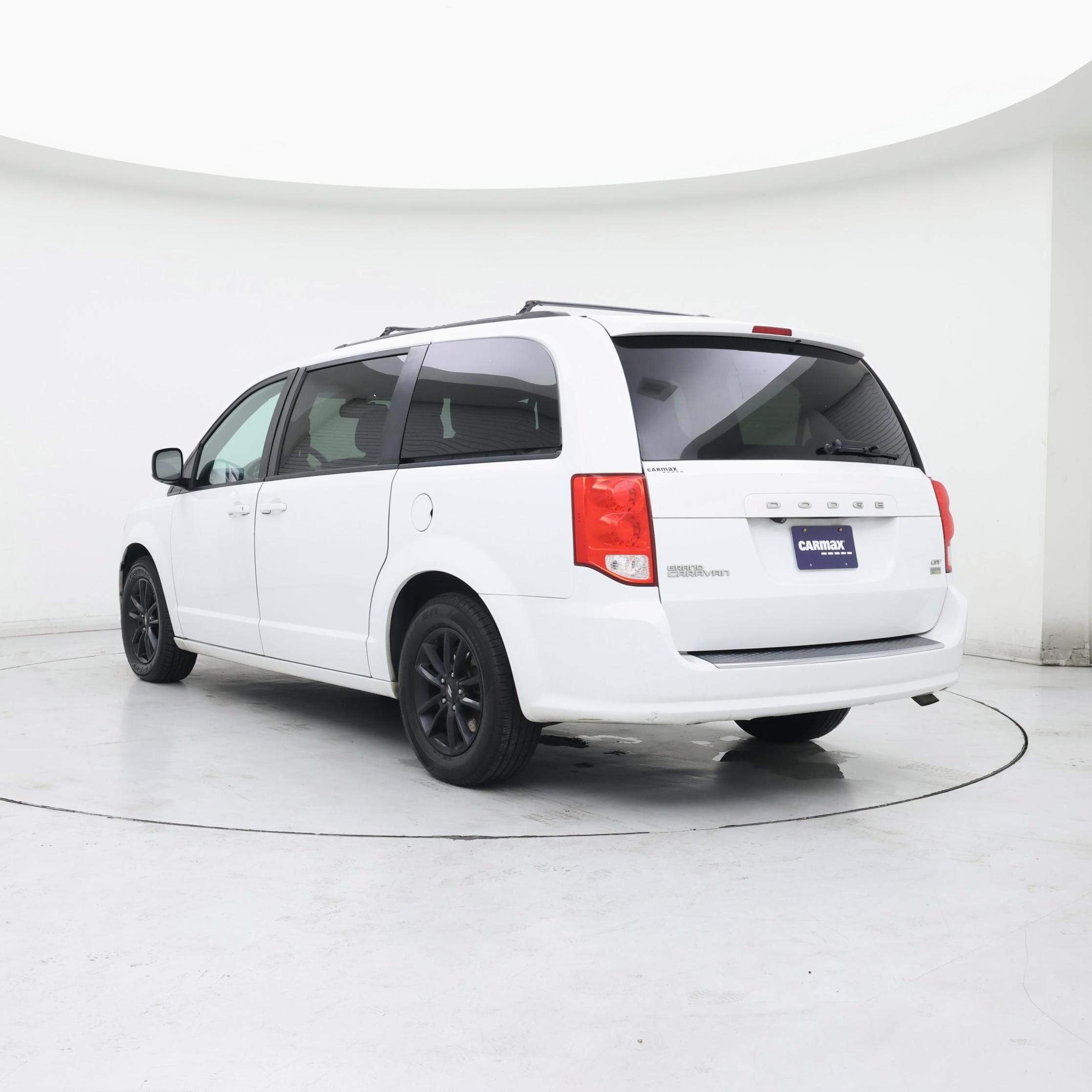 Thumbnail: 2019 Dodge Grand Caravan - 2