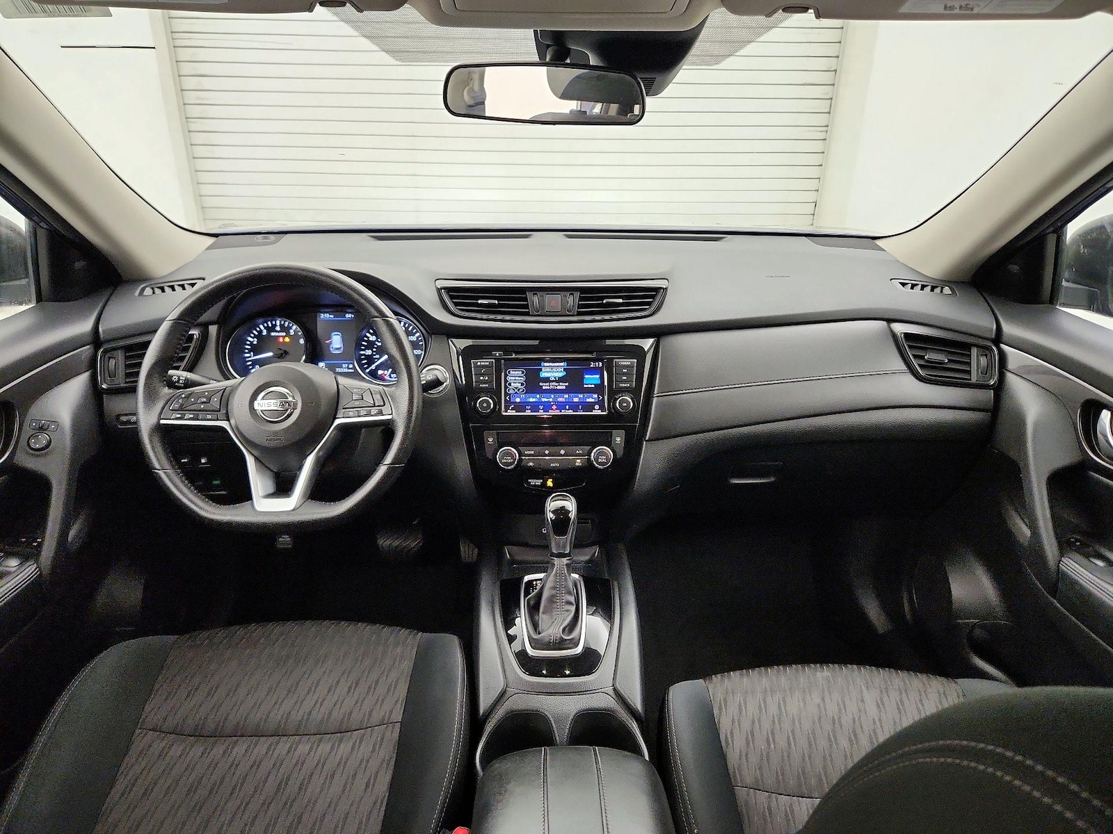 2019 Nissan Rogue SV - Photo 10