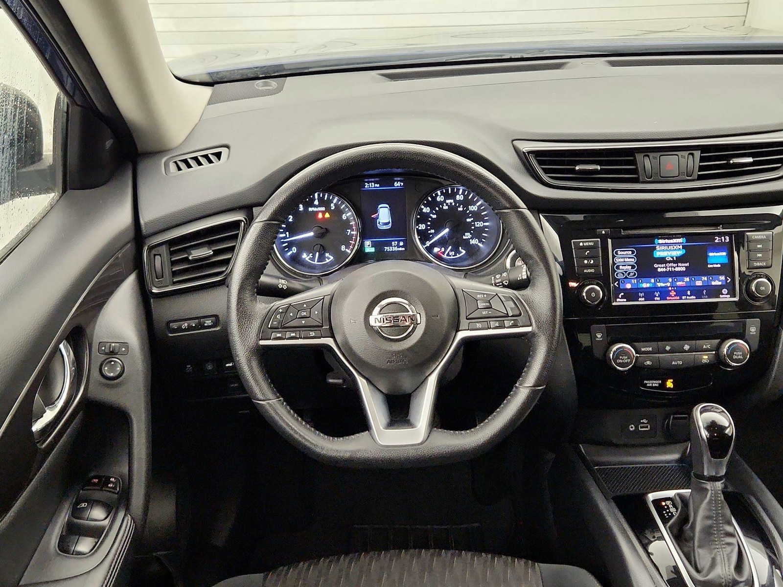 2019 Nissan Rogue SV - Photo 11