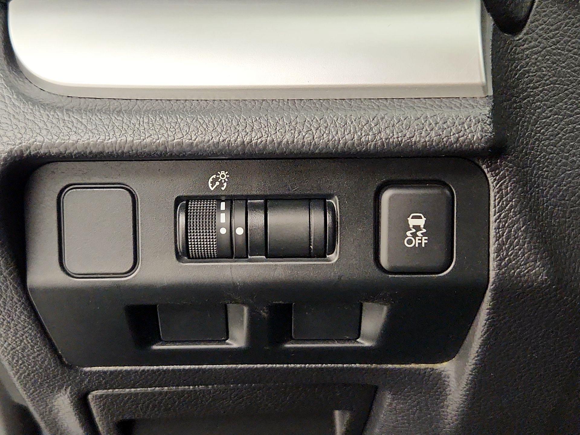 Thumbnail: 2015 Subaru Impreza - 13