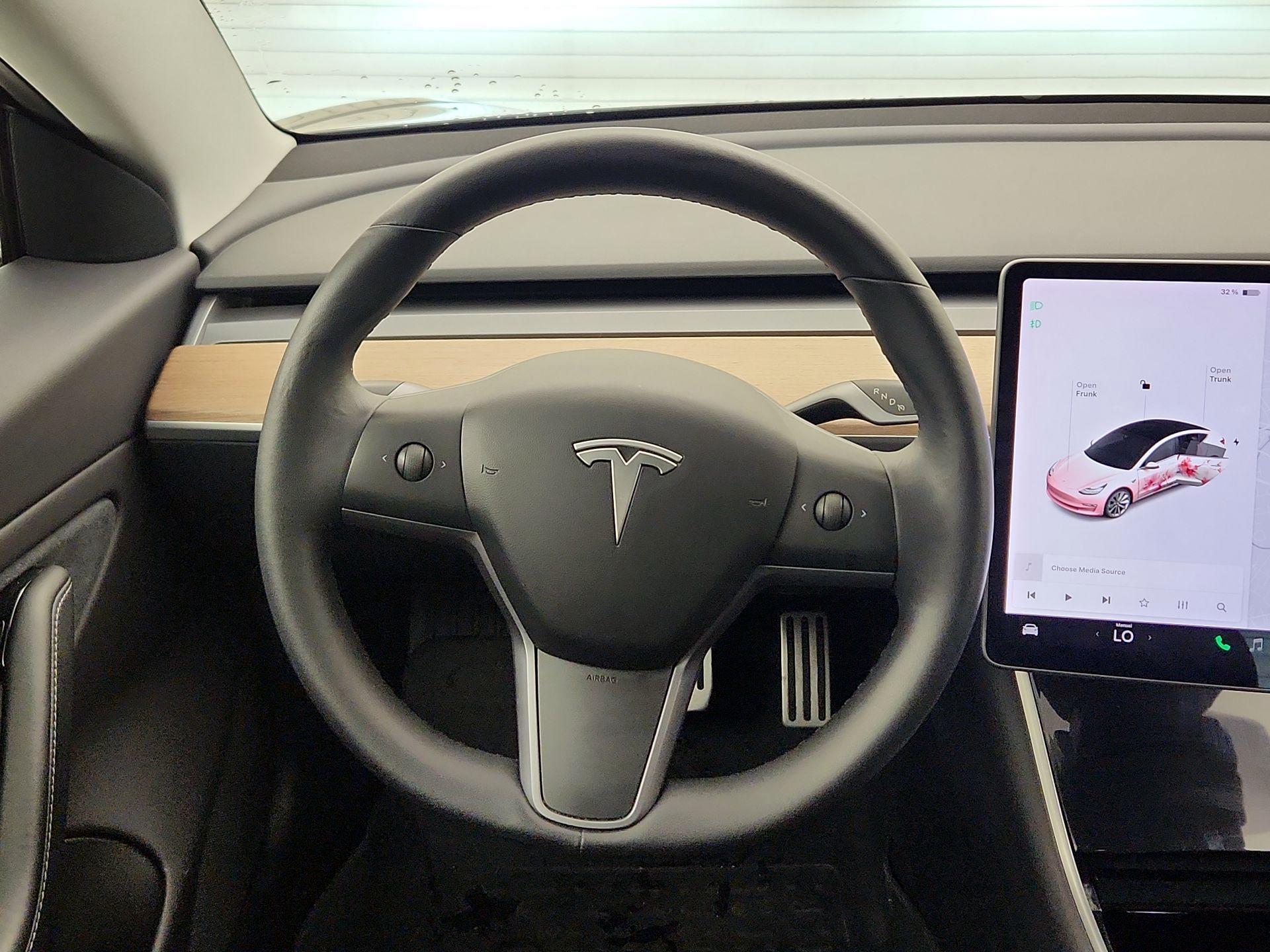 Thumbnail: 2019 Tesla Model 3 - 10