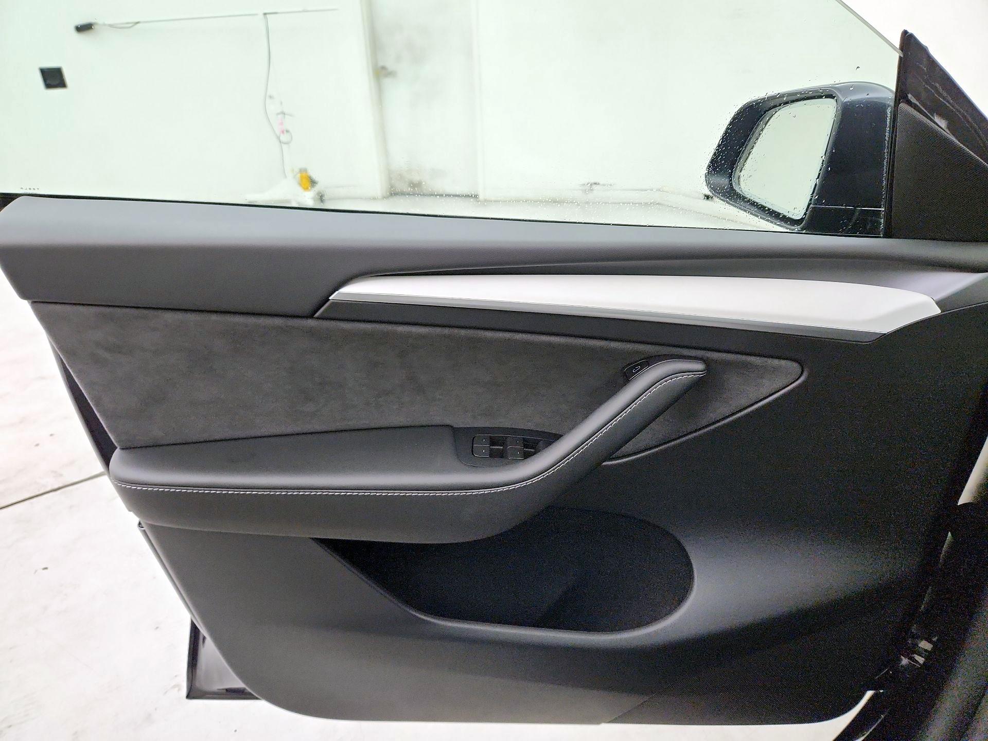 Thumbnail: 2024 Tesla Model Y - 12