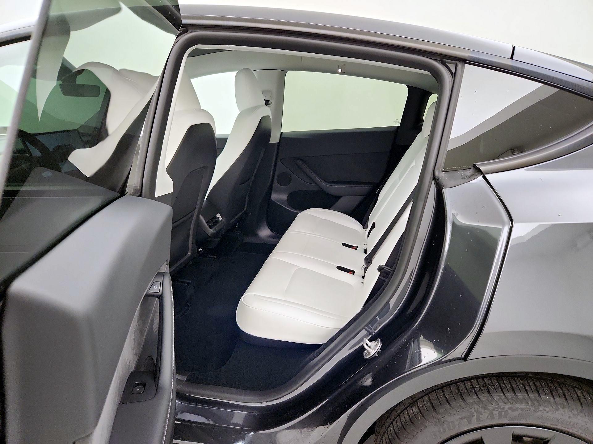 Thumbnail: 2024 Tesla Model Y - 20