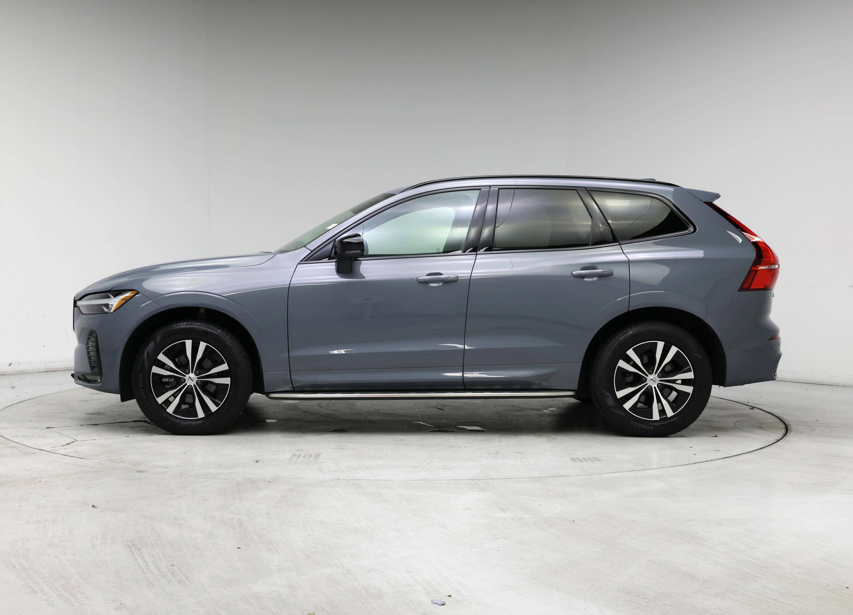 Thumbnail: 2024 Volvo XC60 - 3