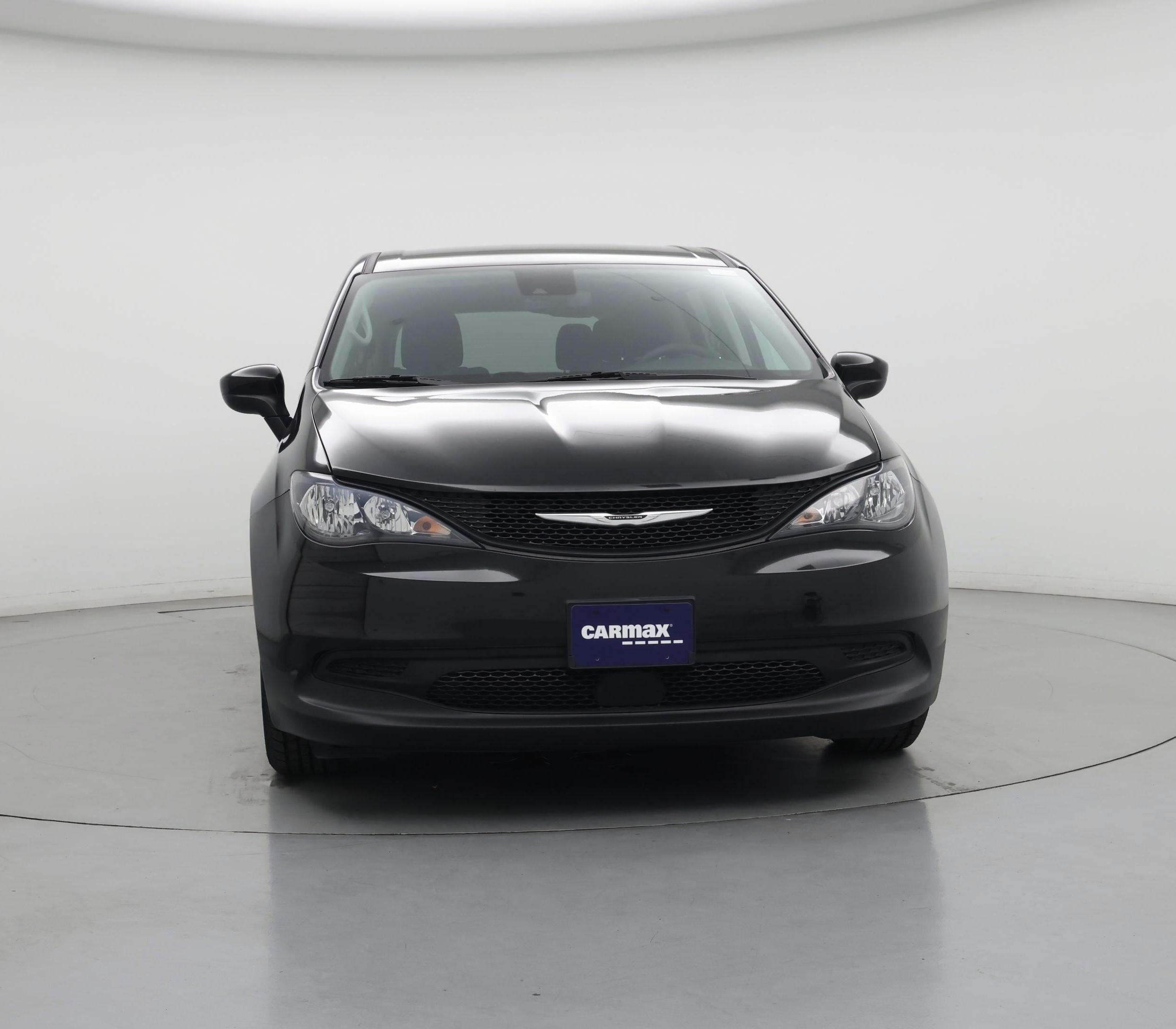 Thumbnail: 2023 Chrysler Voyager - 5