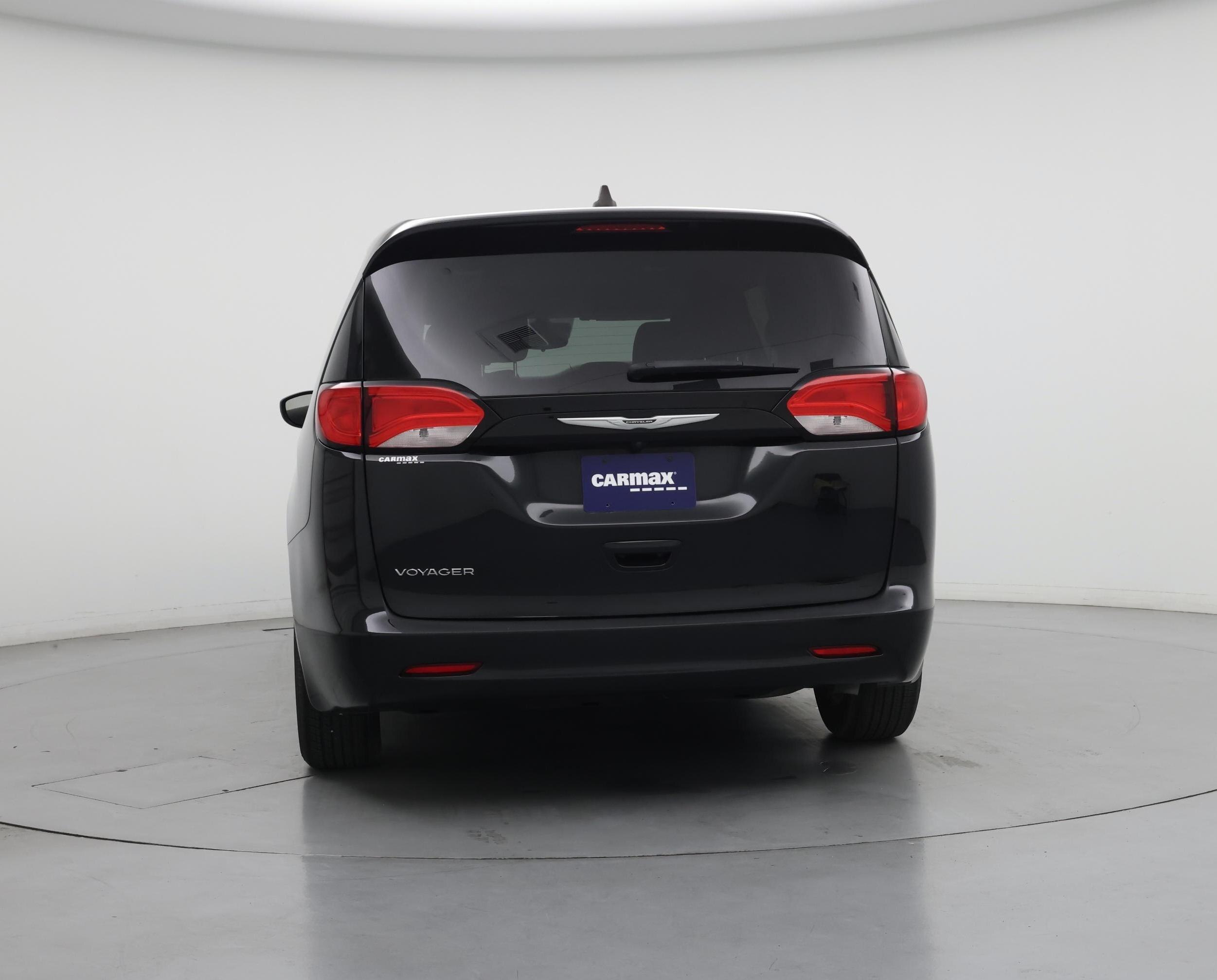 Thumbnail: 2023 Chrysler Voyager - 6
