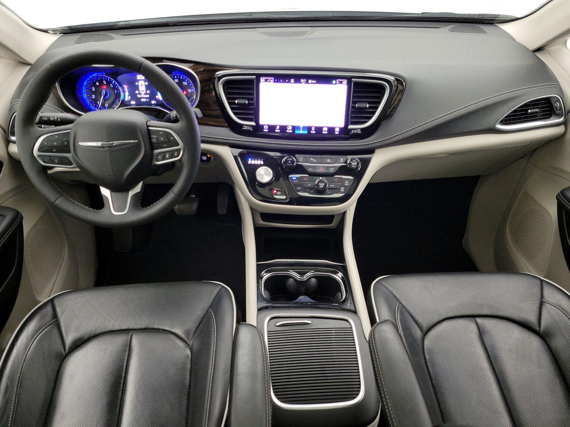 Thumbnail: 2024 Chrysler Pacifica - 9