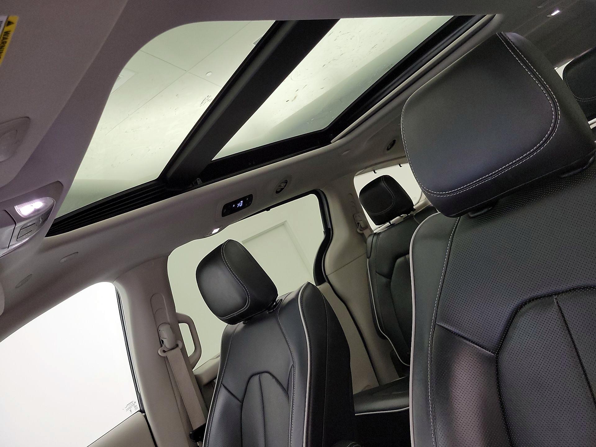 Thumbnail: 2024 Chrysler Pacifica - 20