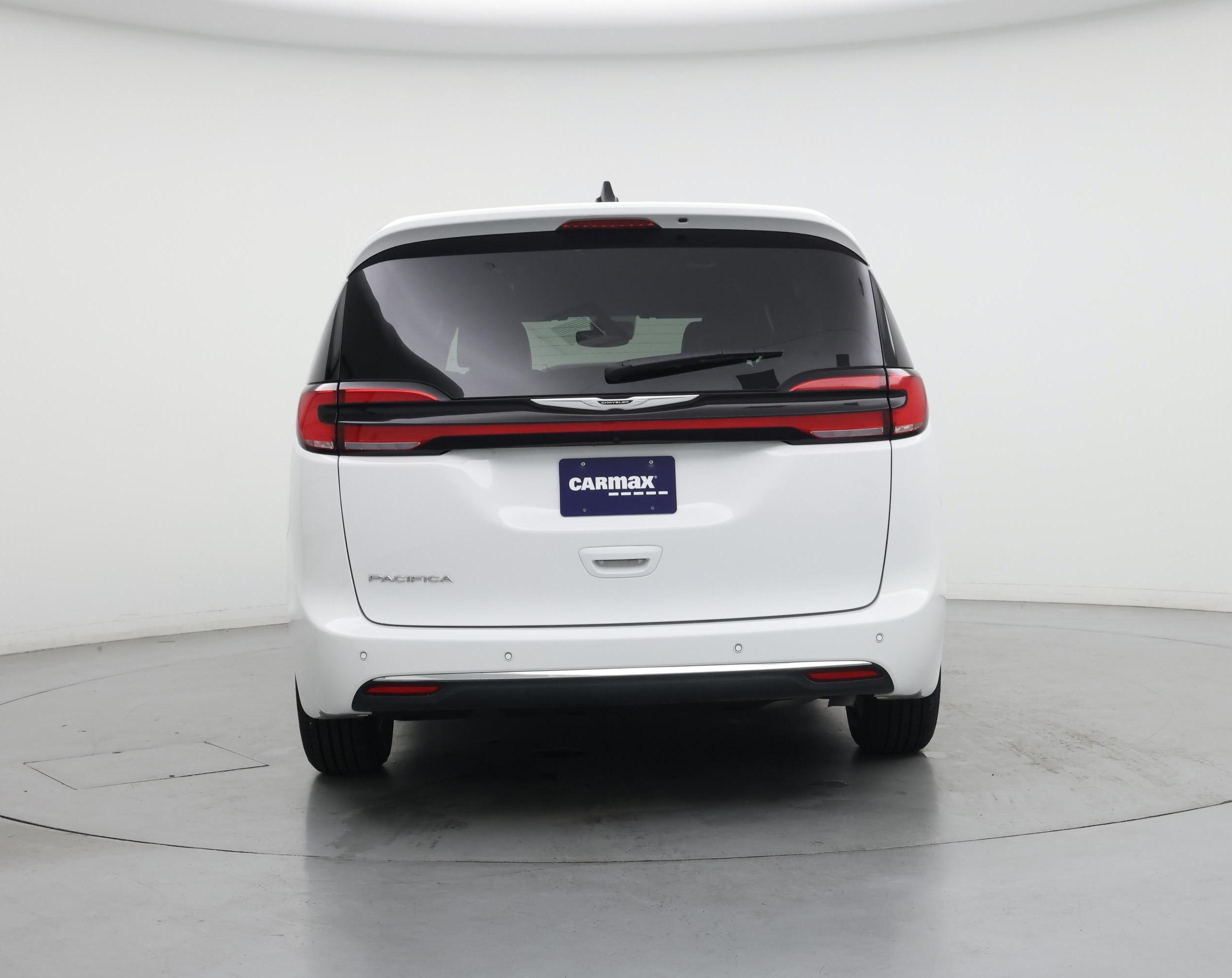 Thumbnail: 2025 Chrysler Pacifica - 6