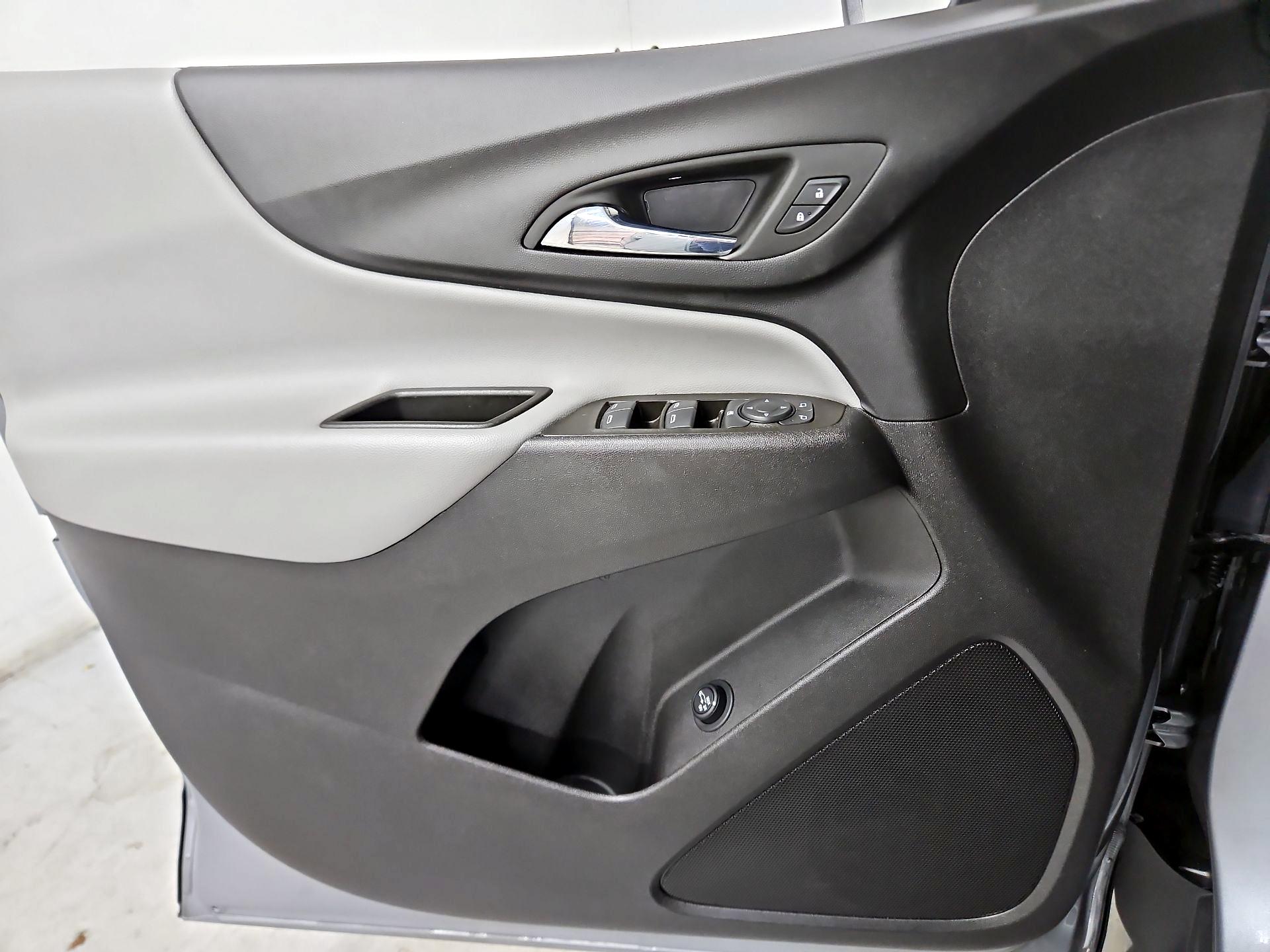Thumbnail: 2023 Chevrolet Equinox - 12
