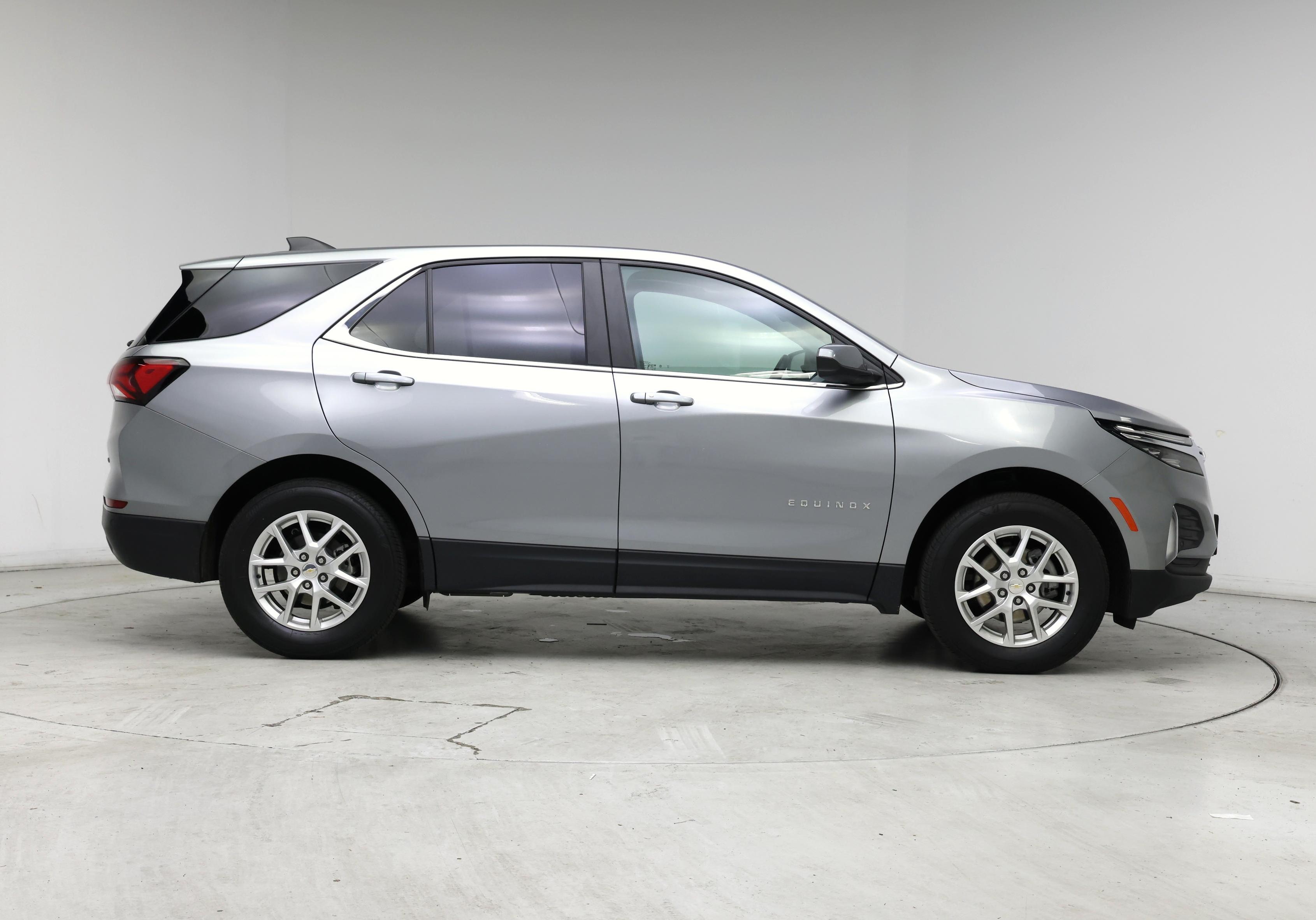 Thumbnail: 2023 Chevrolet Equinox - 7
