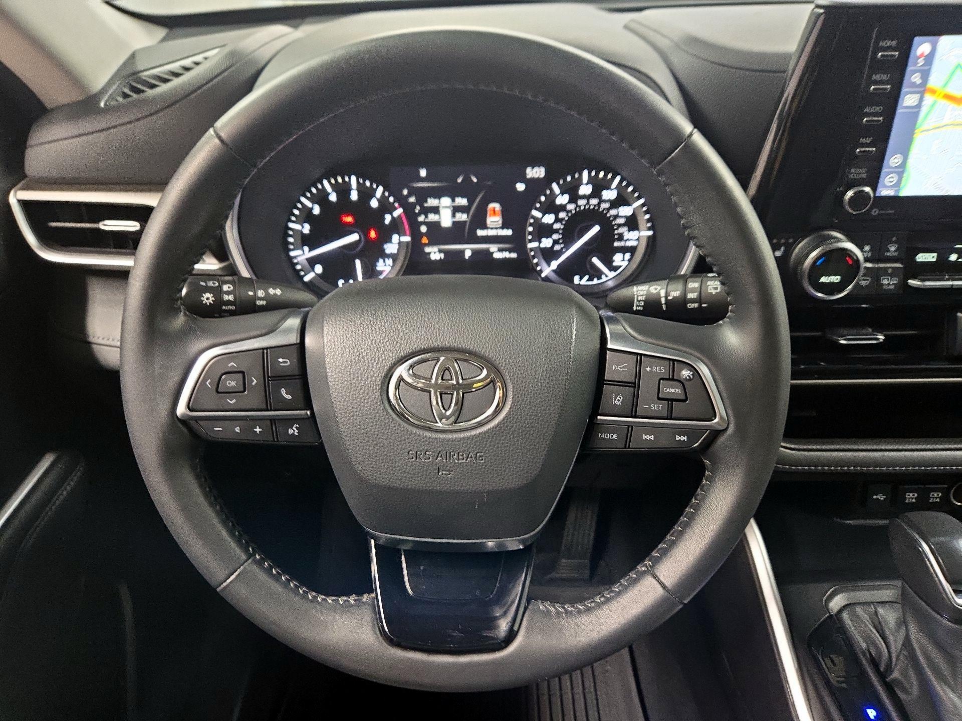 Thumbnail: 2021 Toyota Highlander - 10