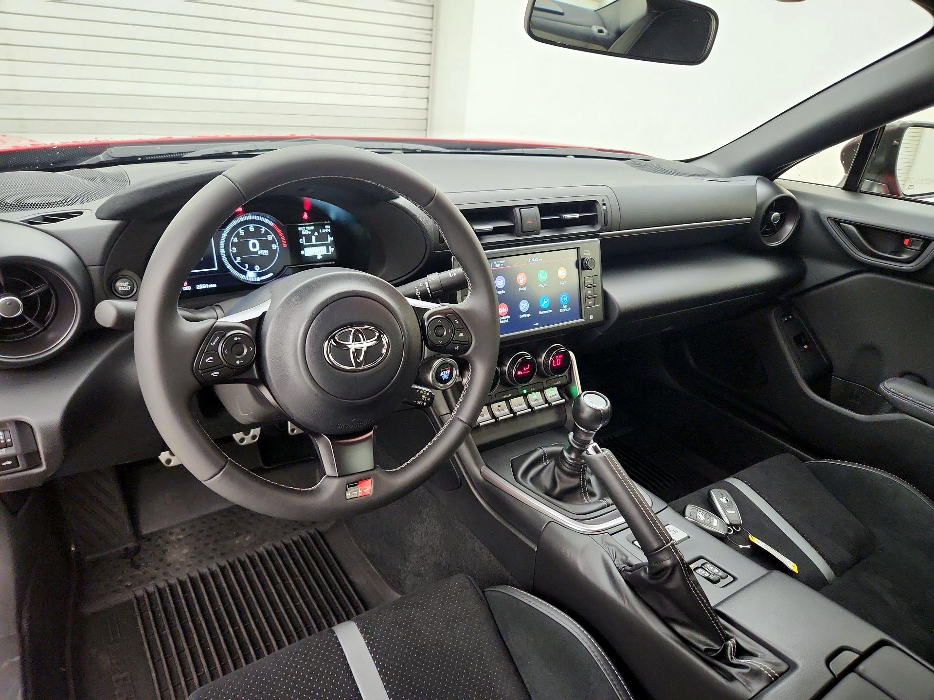 Thumbnail: 2025 Toyota GR86 - 9