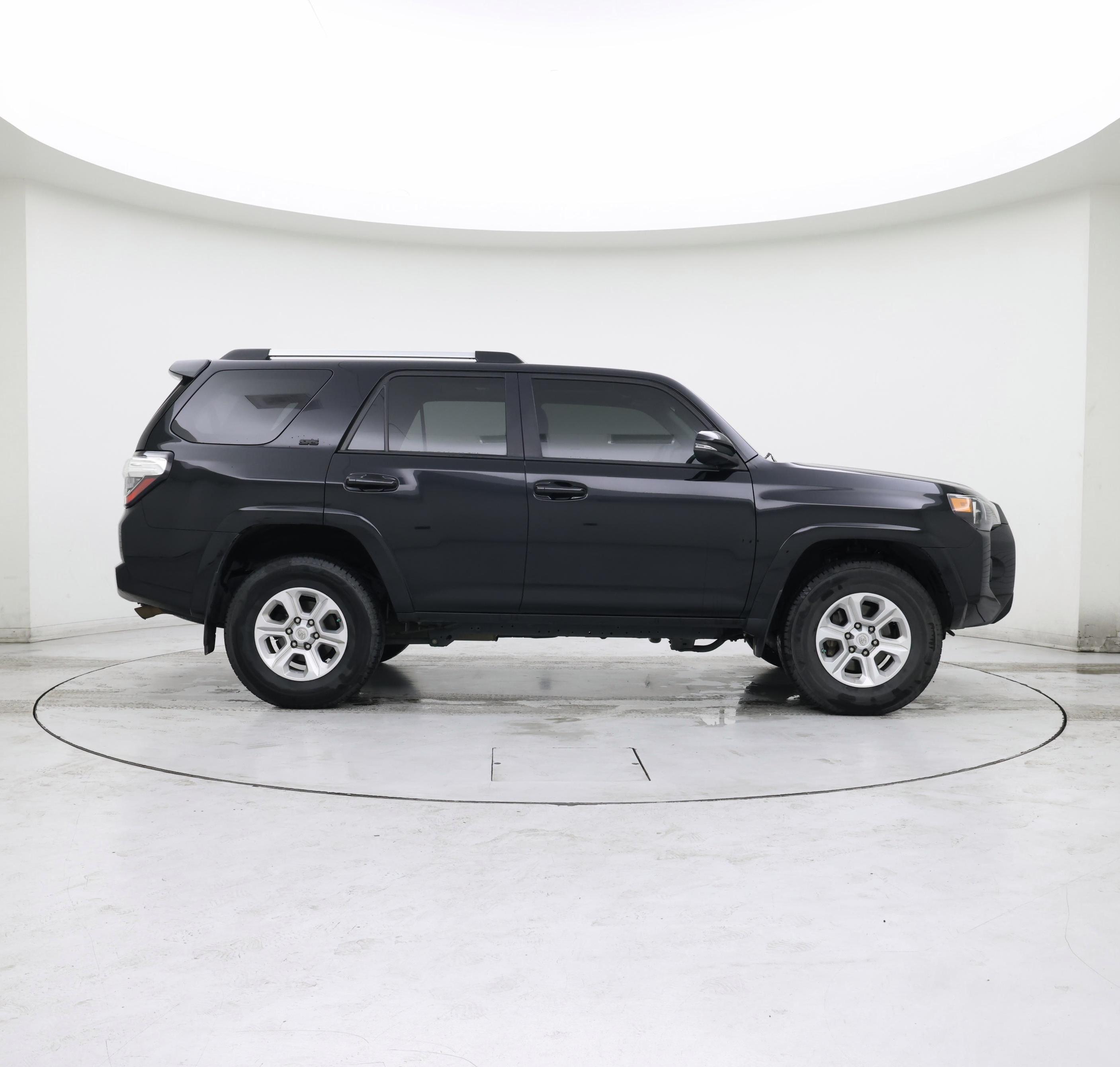 Thumbnail: 2021 Toyota 4Runner - 7