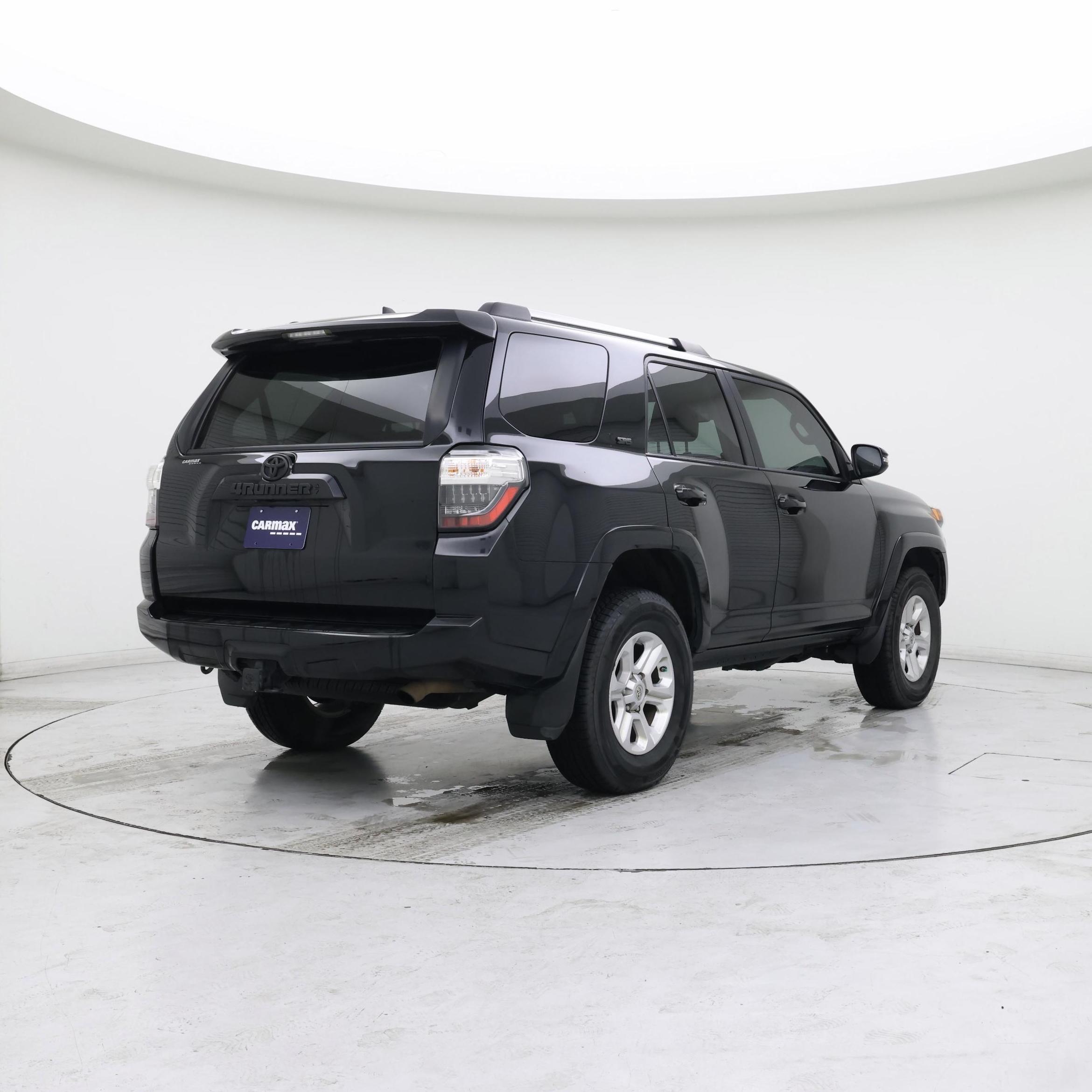Thumbnail: 2021 Toyota 4Runner - 8