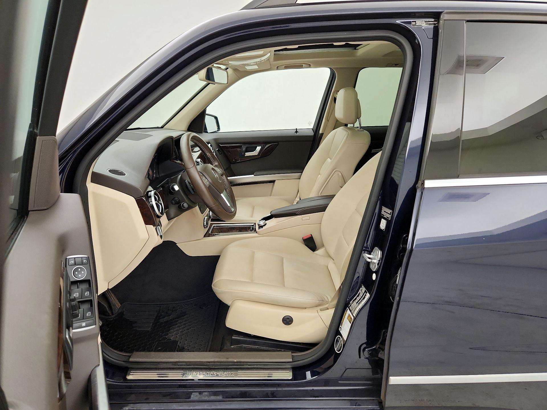 Thumbnail: 2015 Mercedes-Benz GLK - 11