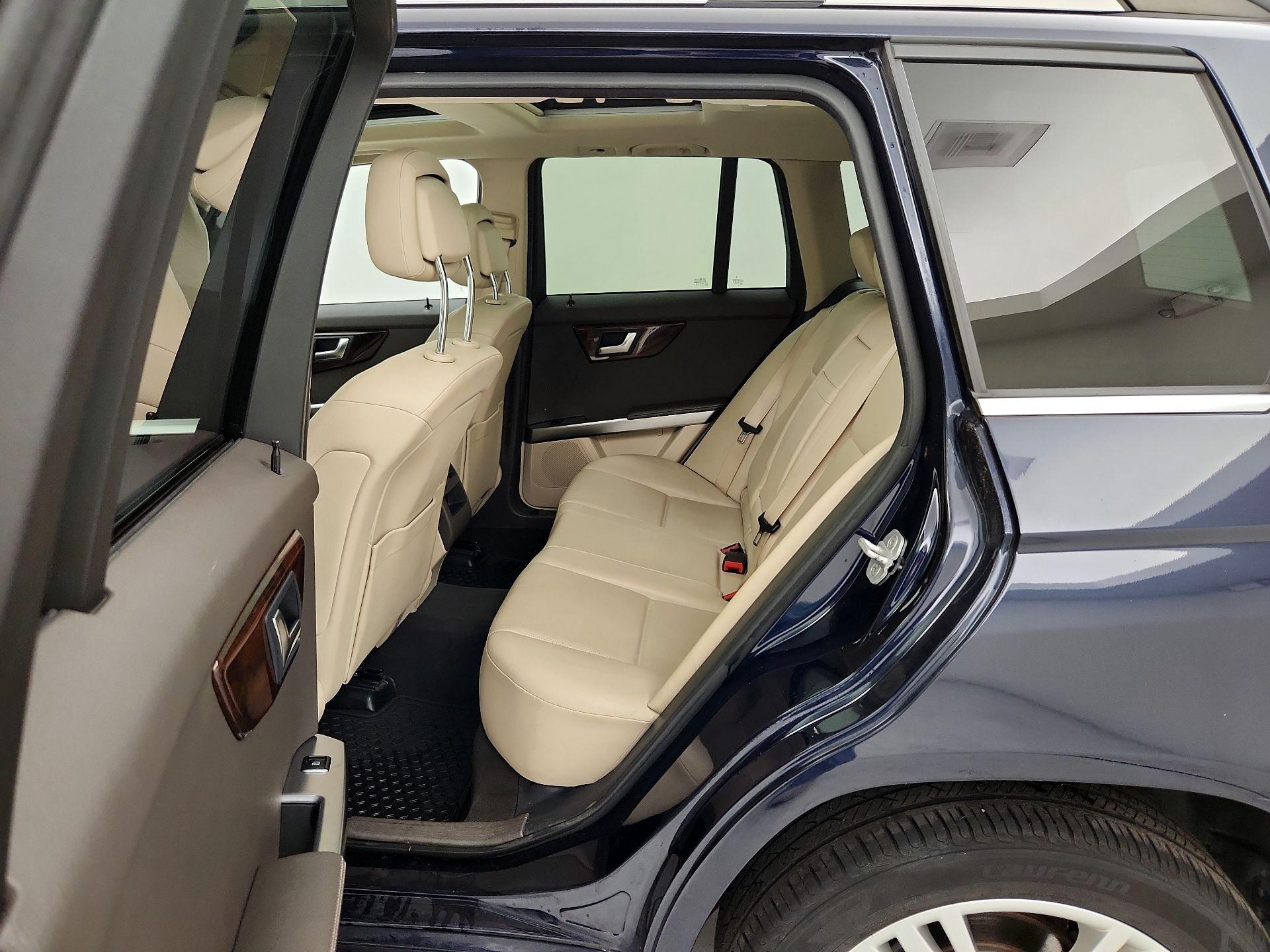 Thumbnail: 2015 Mercedes-Benz GLK - 19