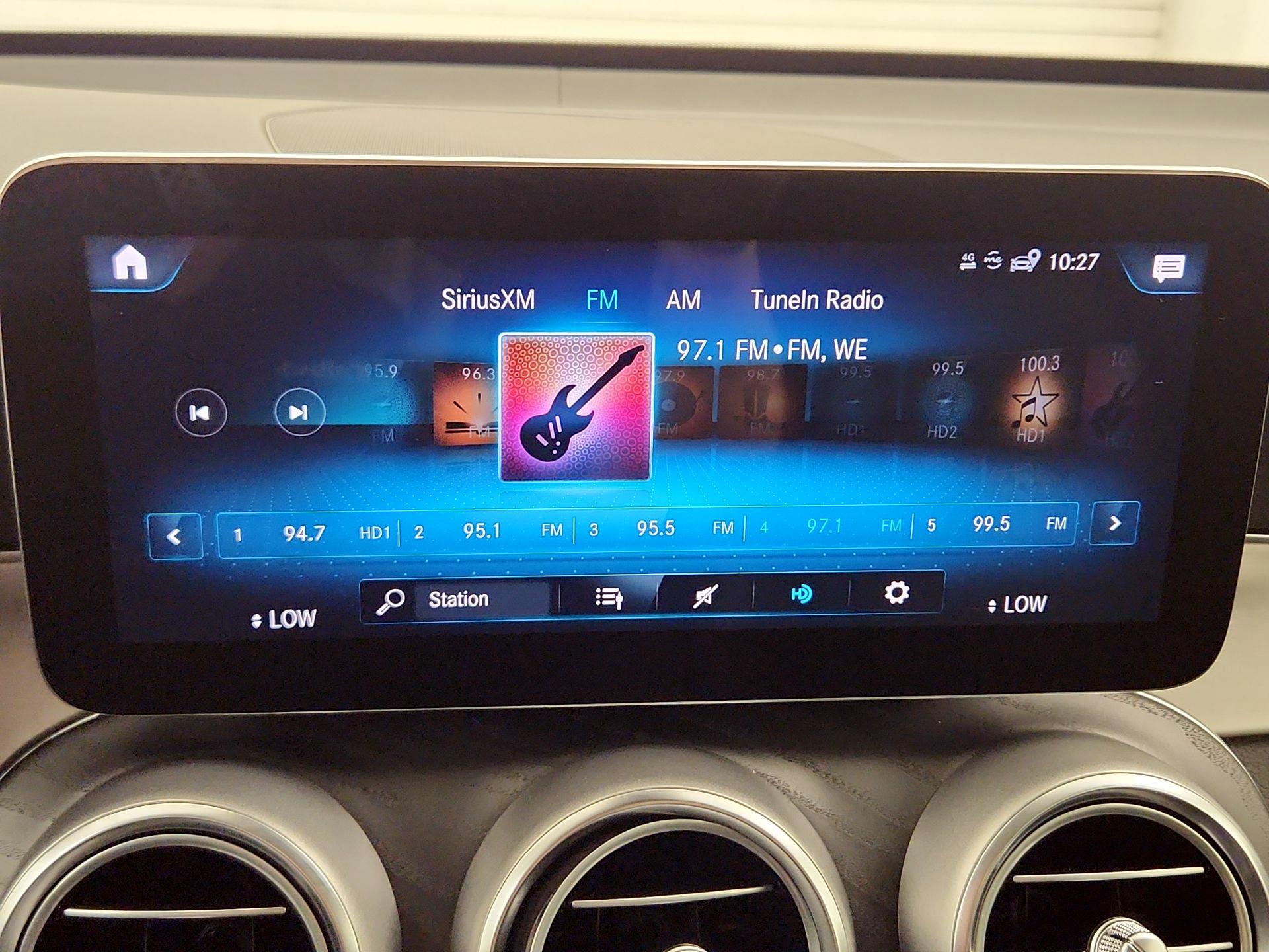Thumbnail: 2022 Mercedes-Benz GLC - 15