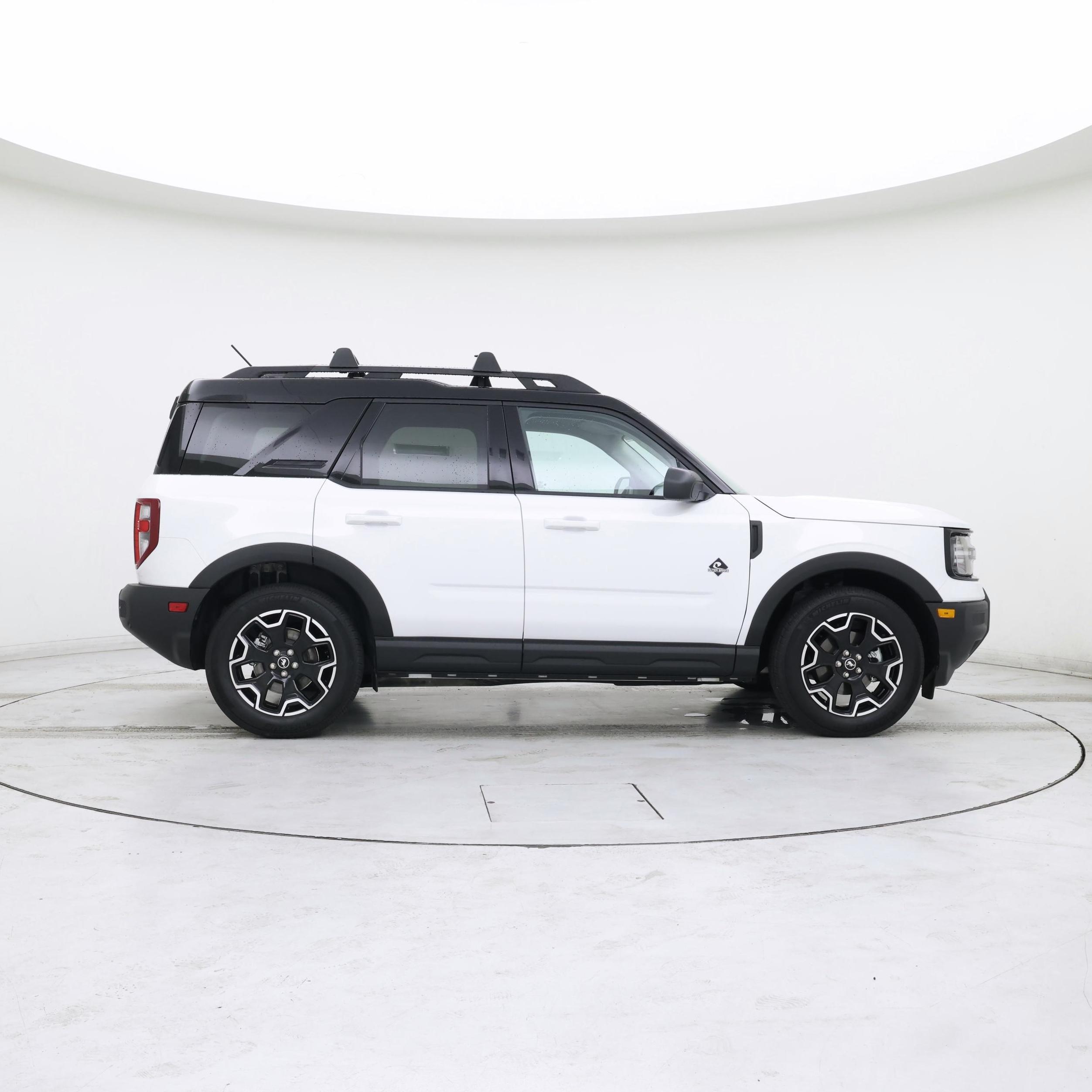 Thumbnail: 2025 Ford Bronco Sport - 7