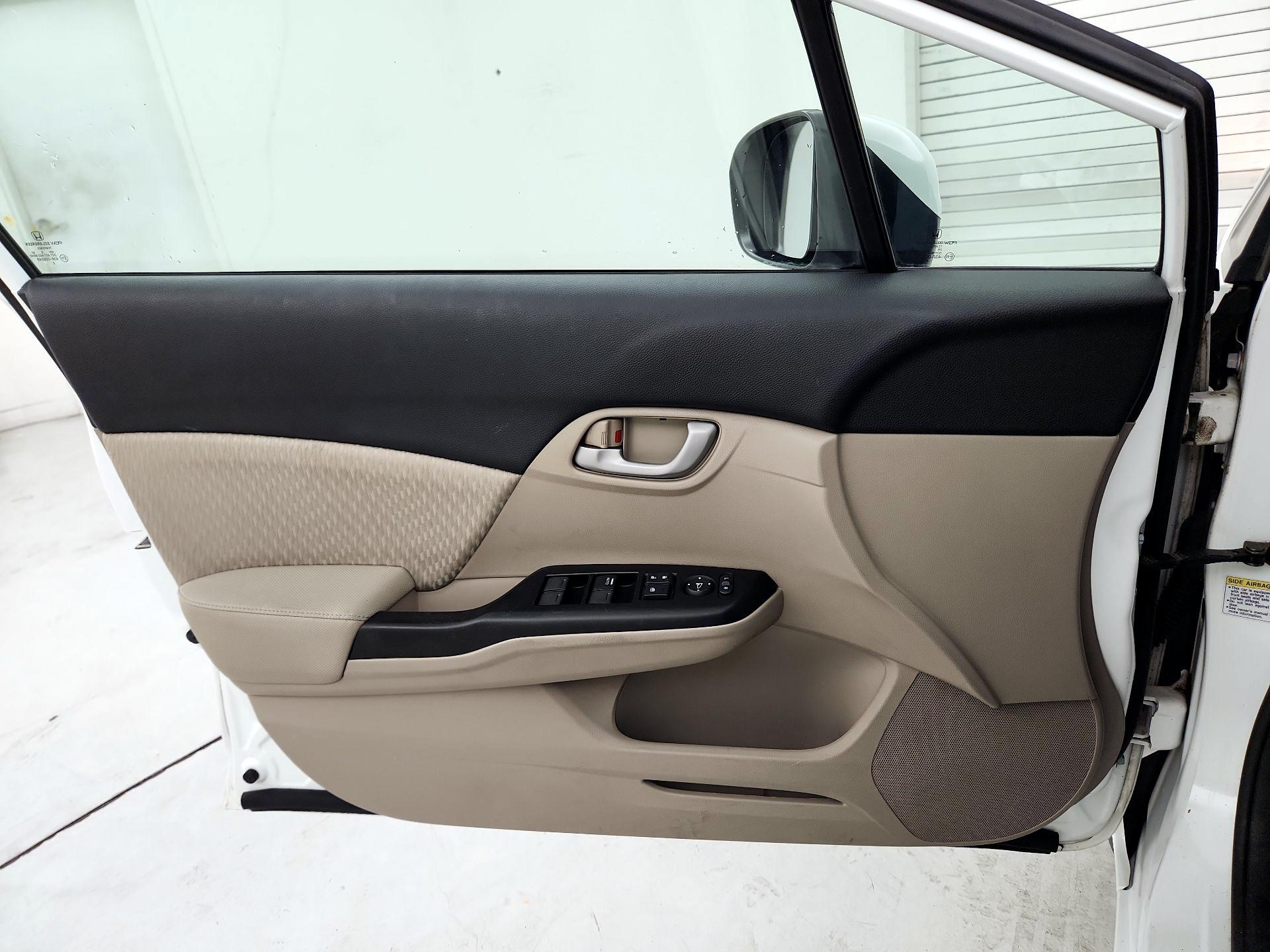 Thumbnail: 2015 Honda Civic - 12