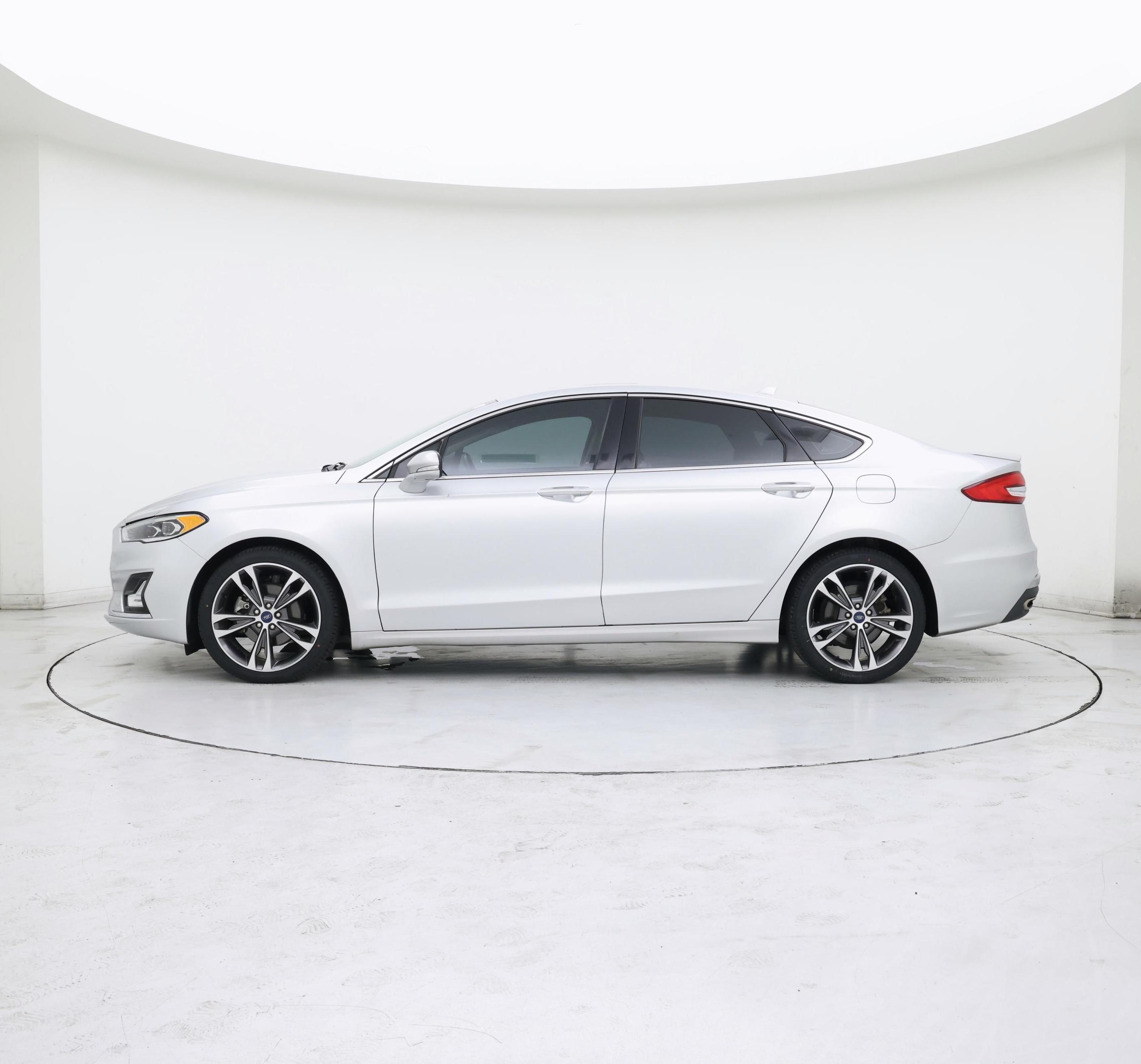 Thumbnail: 2019 Ford Fusion - 3