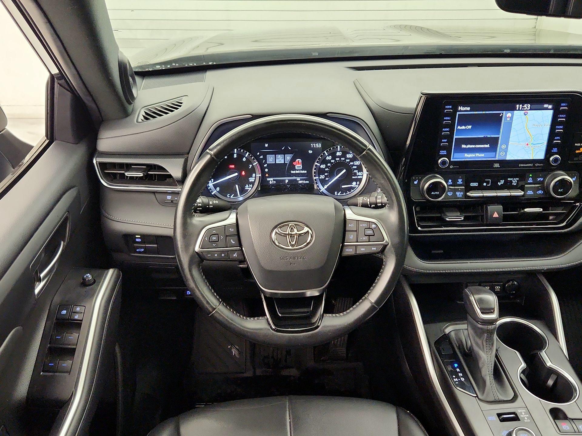 Thumbnail: 2021 Toyota Highlander - 10