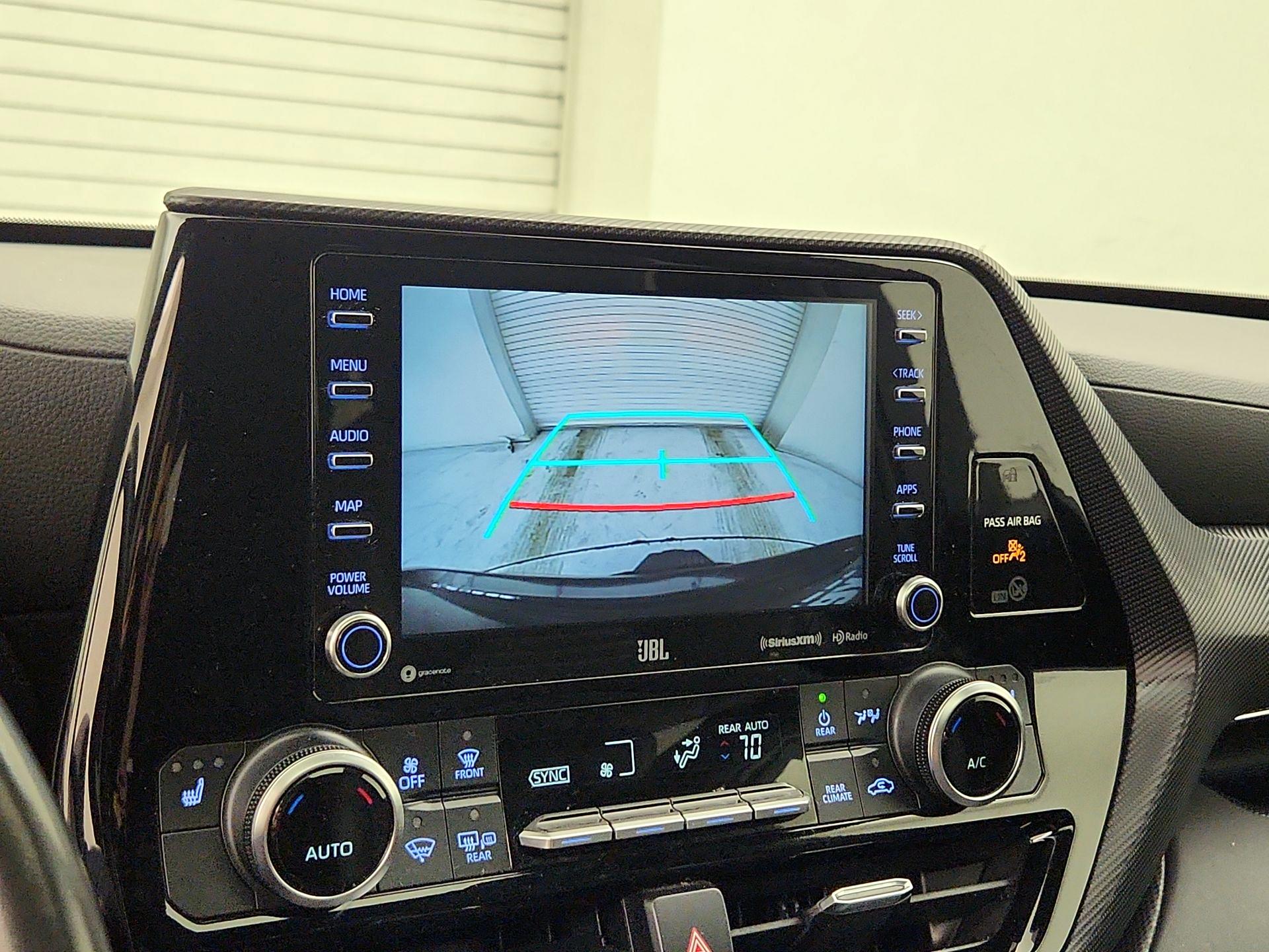 Thumbnail: 2021 Toyota Highlander - 15